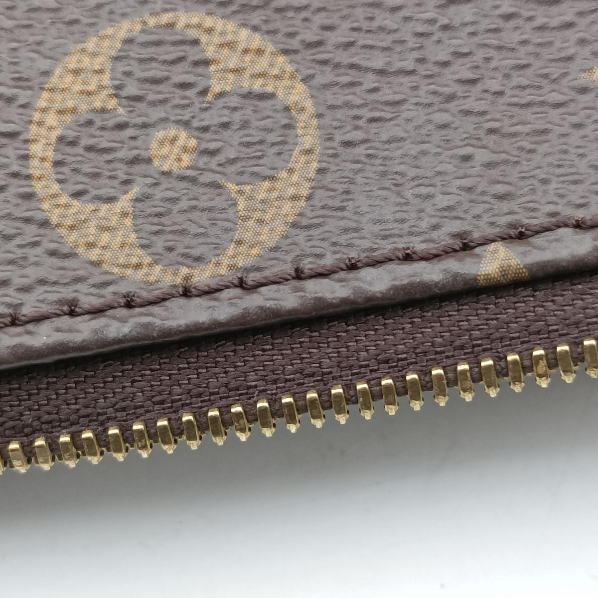 MULTI POCHETTE ACCESSOIRES MARRON×ROSE CLAIRE Monogram Canvas M44840 DR4149ミュルティポシェットアクセソワール マロン×ローズ クレール モノグラムキャンバス M44840 DR4149