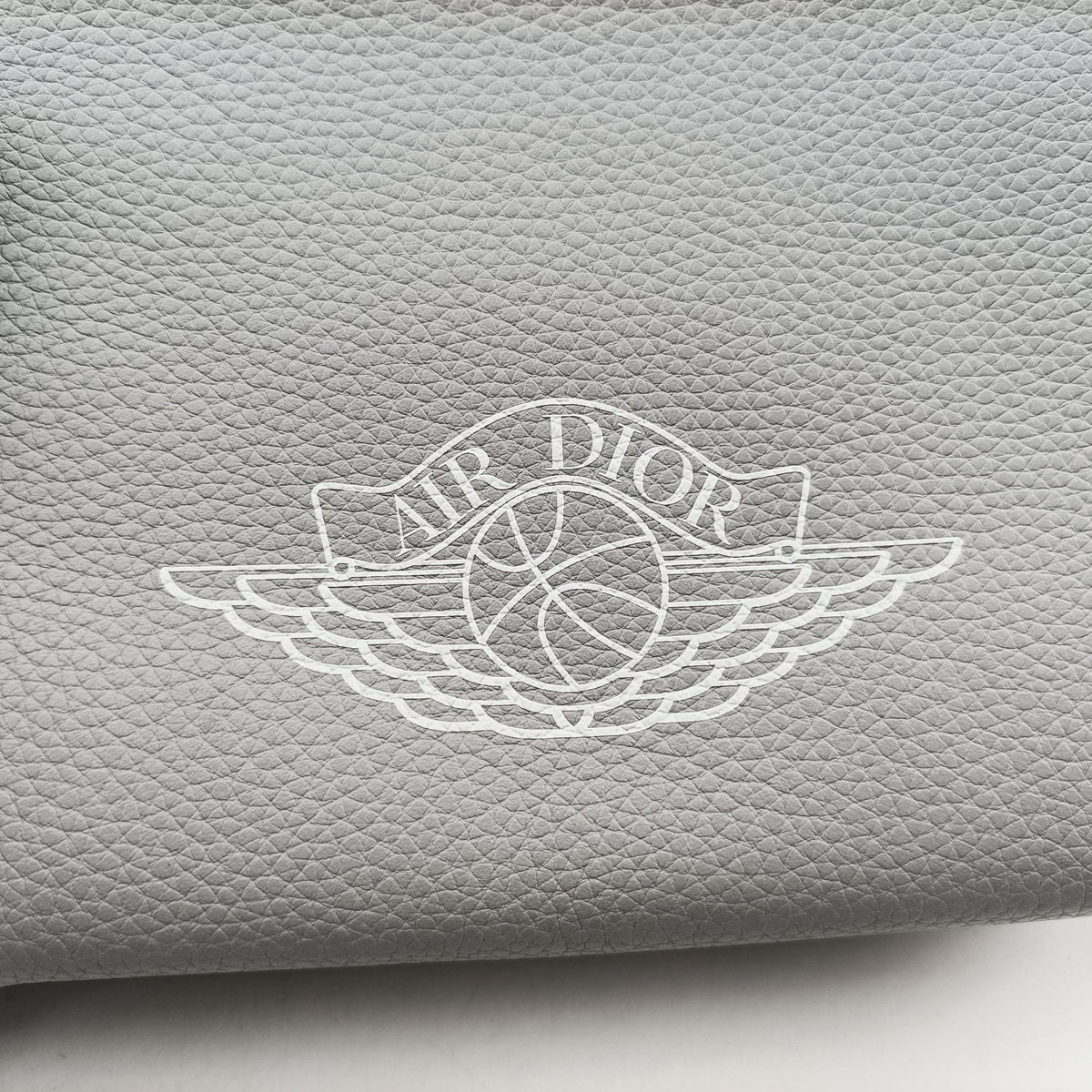 Air Jordan Wings Messenger Grey Leather 16- BO-0220エア ジョーダン ウィングス メッセンジャー グレー レザー 16- BO-0220