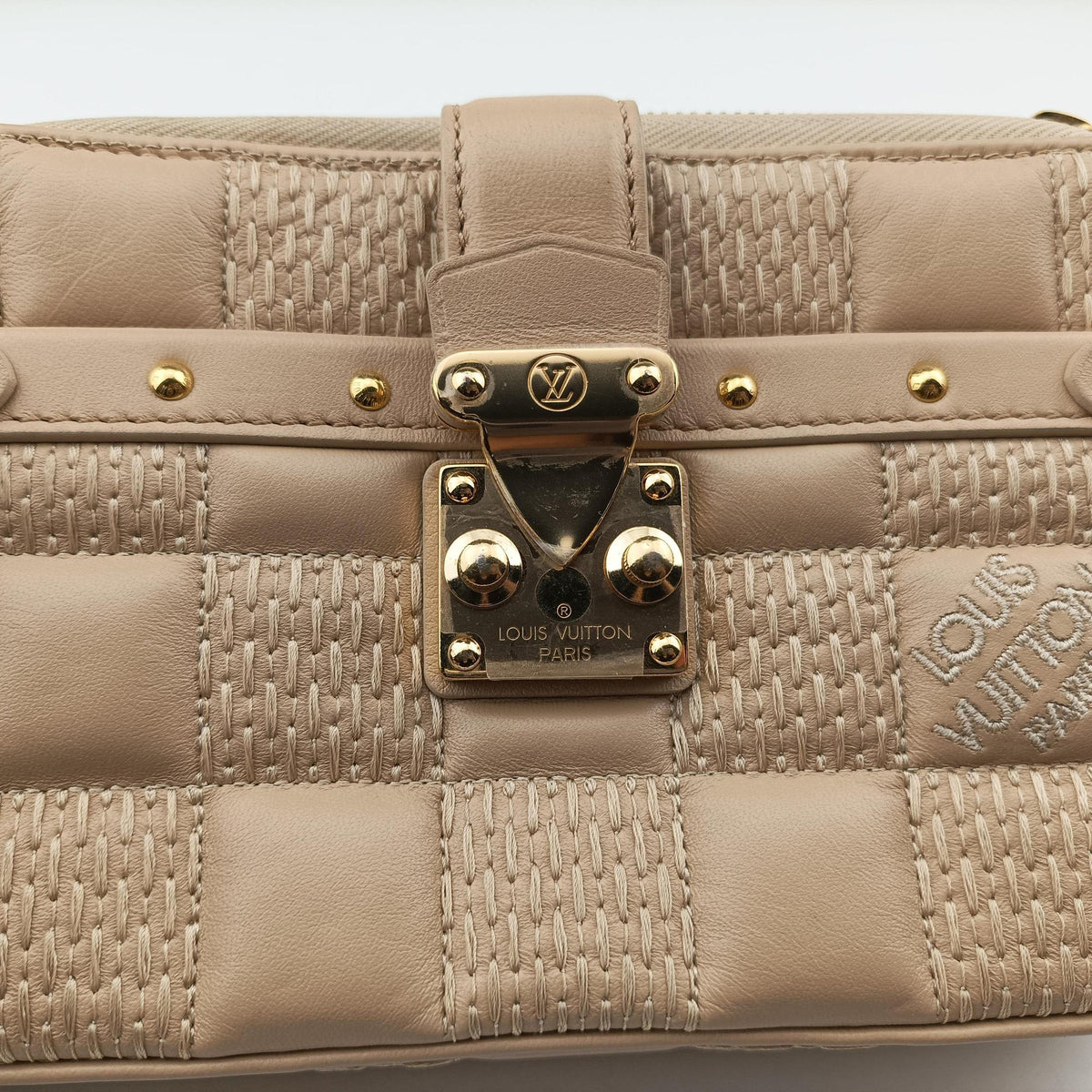 Pochette Troca Damier Giant Beige Lambskin M59048 IC Chipポシェット トロカ ダミエ ジャイアント ベージュ ラムスキン M59048 ICチップ