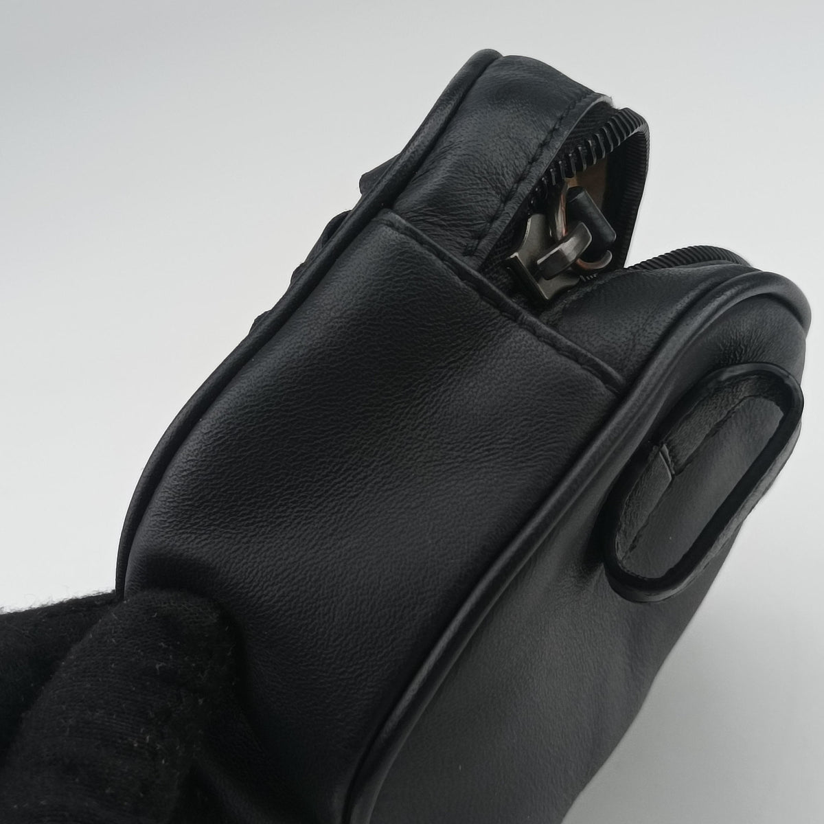 Intrecciato Black lambskin B07692054Jイントレチャート ブラック ラムスキン B07692054J