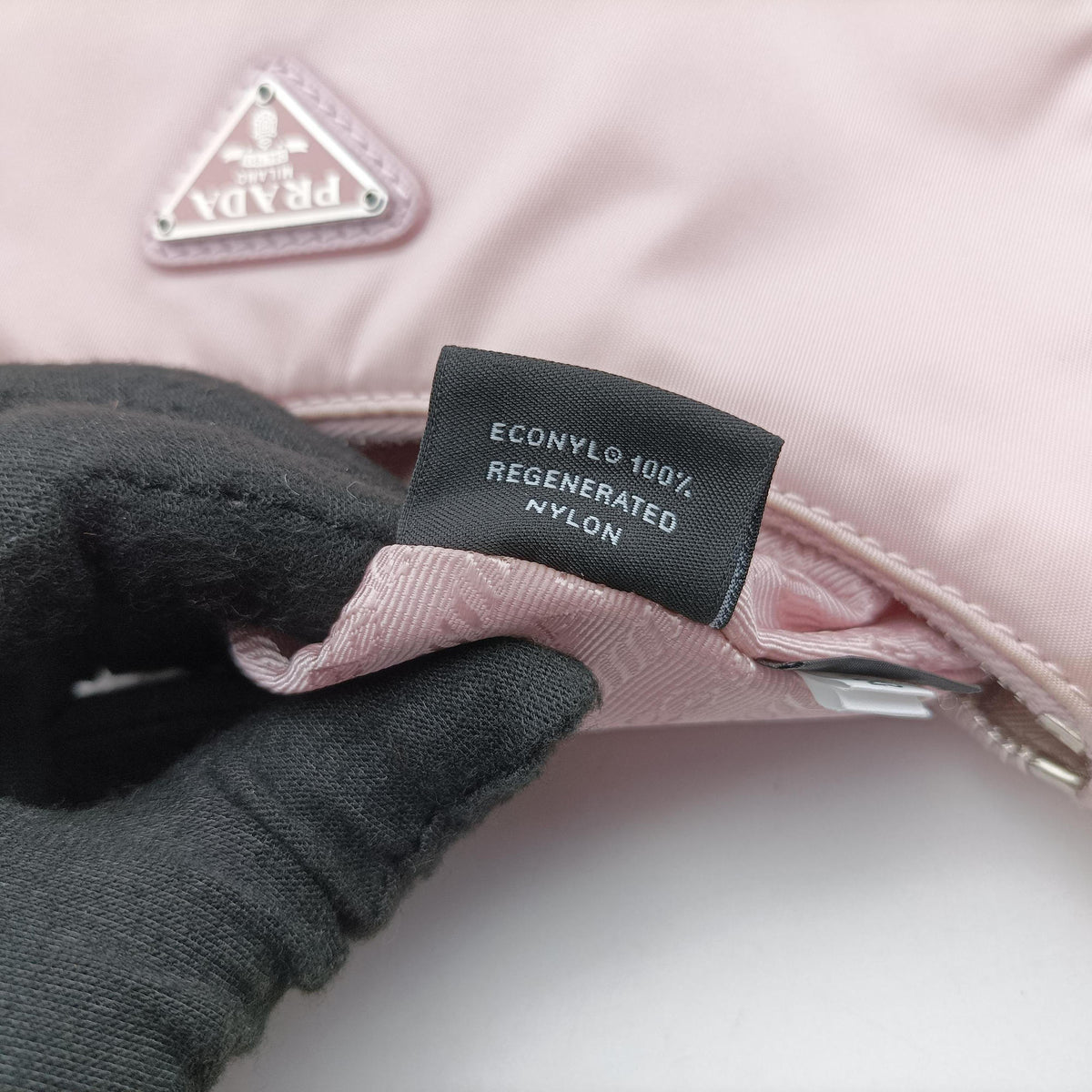 Re-Edition 2005 Re-Nylon Pink nylon 1BH204 25 Gリエディション 2005 リナイロン ピンク ナイロン 1BH204 25 G