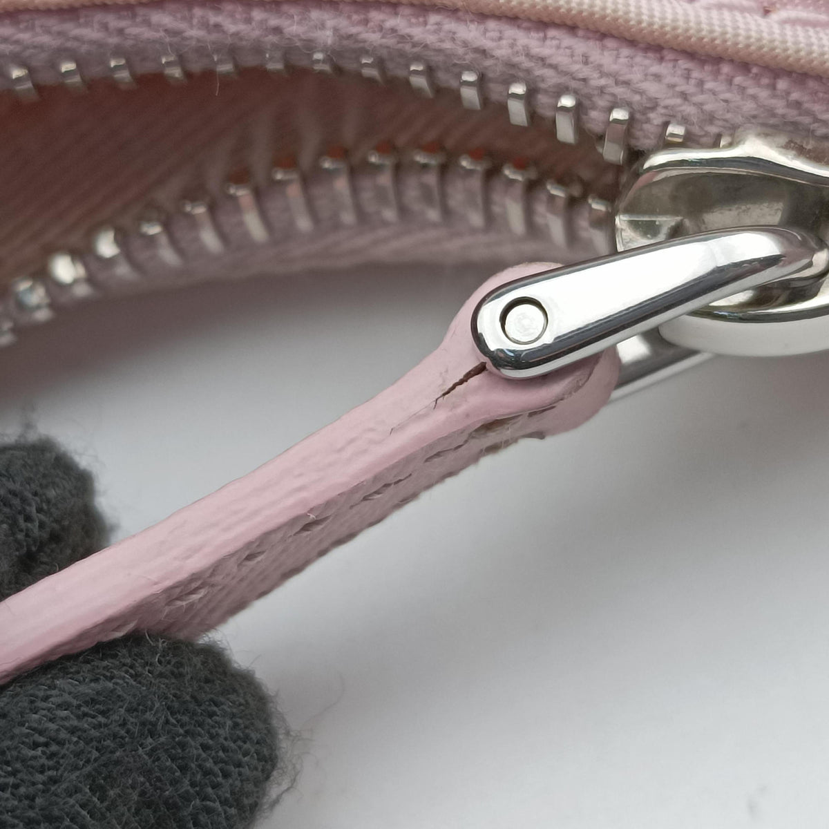 Re-Edition 2005 Re-Nylon Pink nylon 1BH204 25 Gリエディション 2005 リナイロン ピンク ナイロン 1BH204 25 G