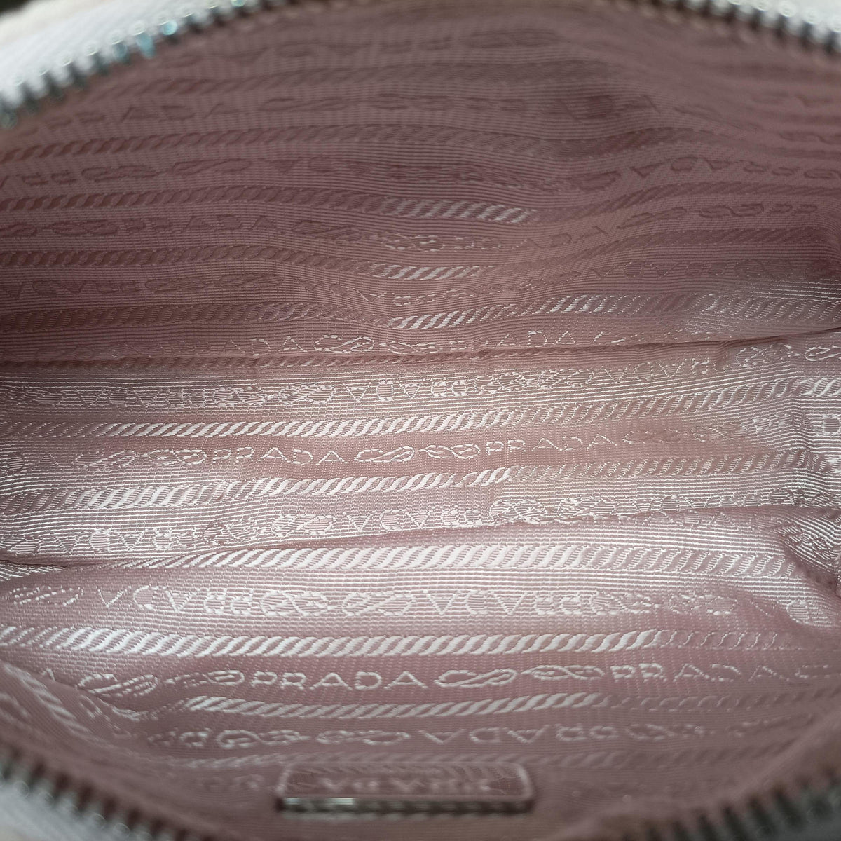 Re-Edition 2005 Re-Nylon Pink nylon 1BH204 25 Gリエディション 2005 リナイロン ピンク ナイロン 1BH204 25 G