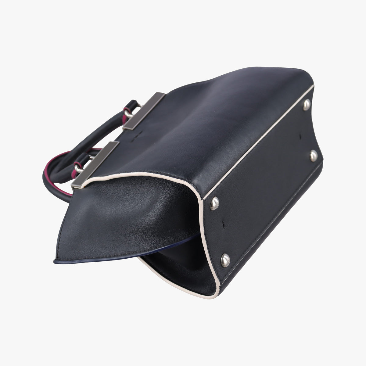 Petite 3Jours Black Leather 8BH333 8BH333.5C3 169.8465プチトロワジュール ブラック レザー 8BH333 8BH333.5C3 169.8465