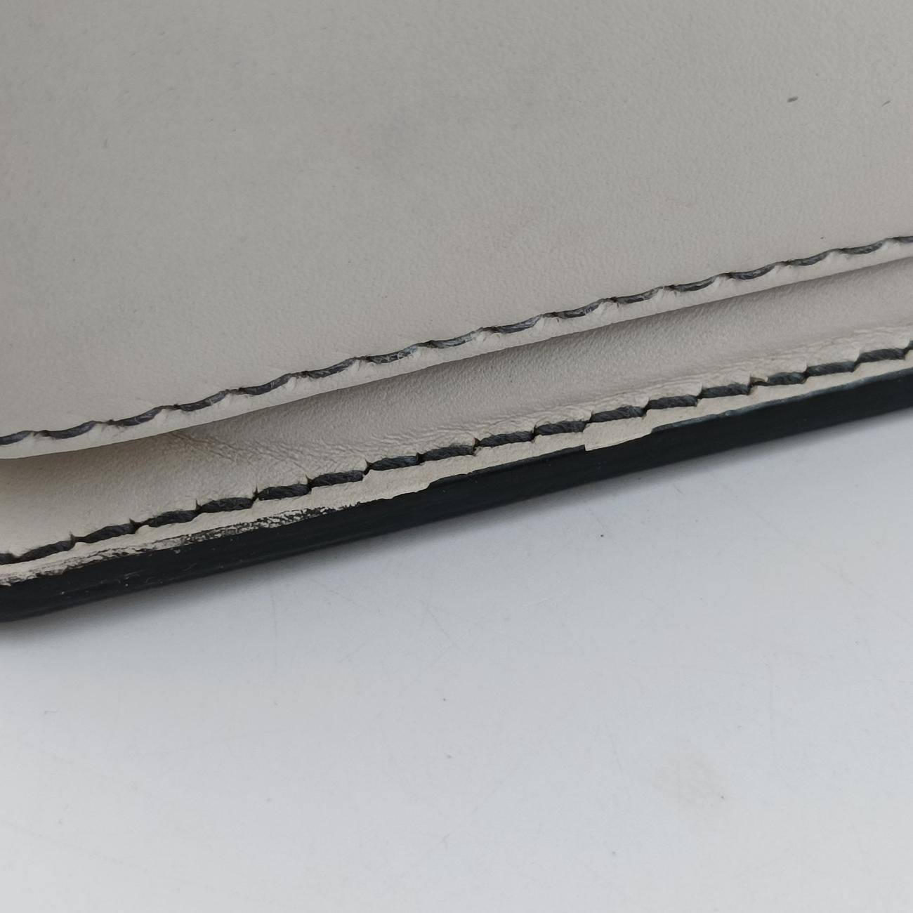 Dio(r)evolutionWhiteLeather19-MA-1126ディオール エボリューション フラップホワイトレザー19-MA-1126