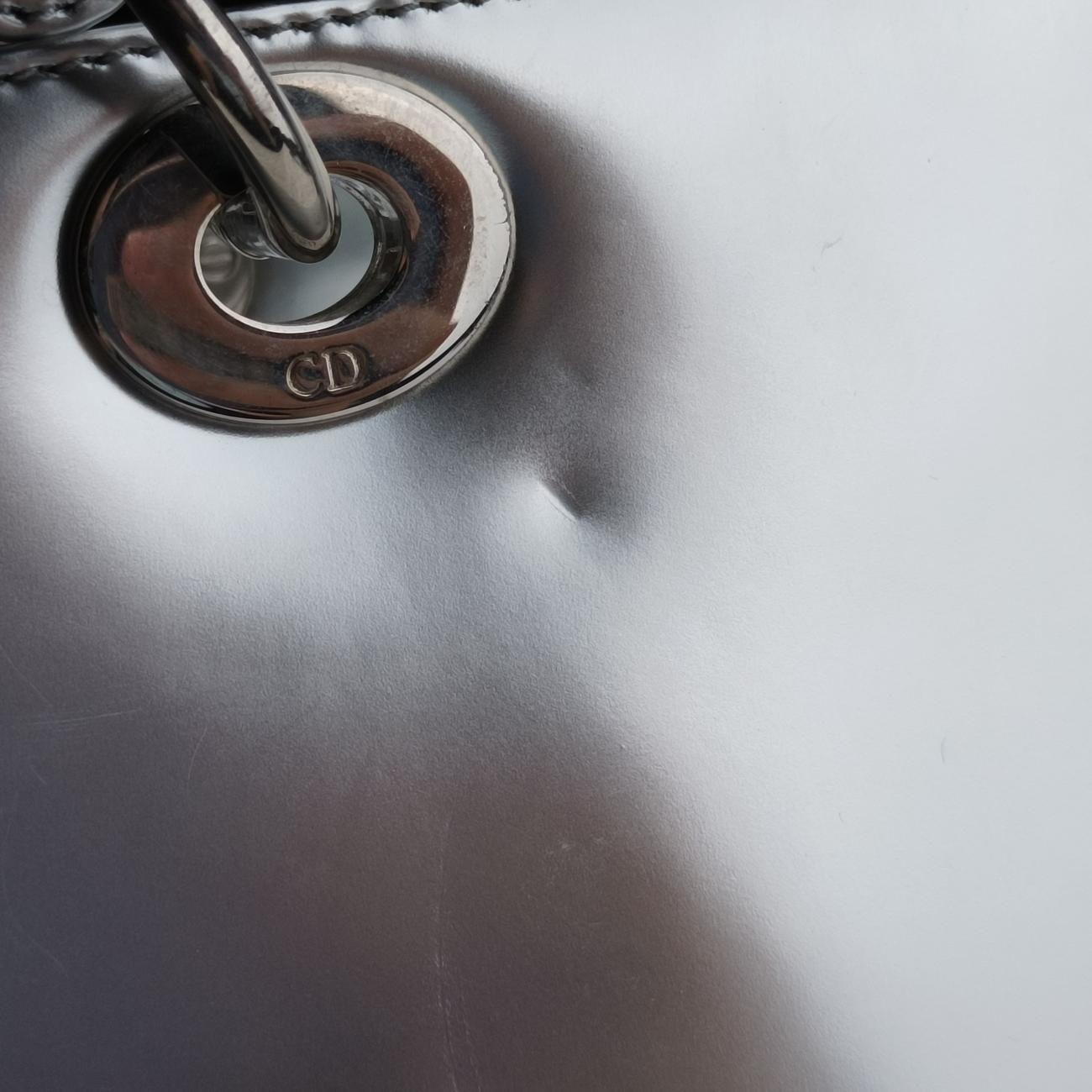 Lady DiorSilverLeather21-MA-1114レディディオールシルバーレザー21-MA-1114