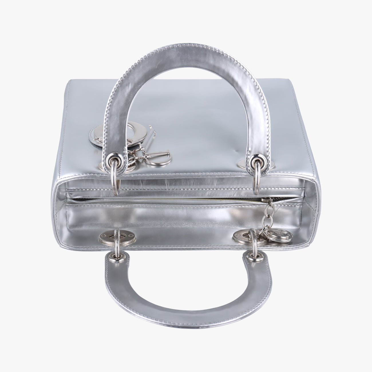 Lady DiorSilverLeather21-MA-1114レディディオールシルバーレザー21-MA-1114