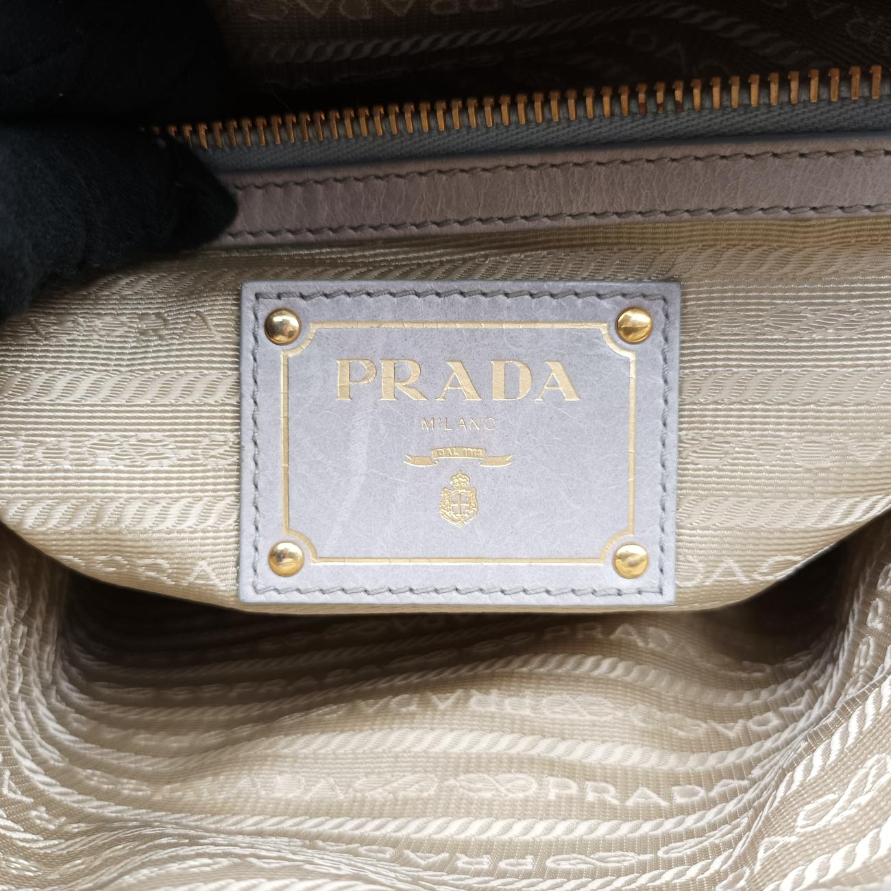 Vitello Shine Argilla Beige Leather 204カーフシャインクレイ ベージュ レザー 204
