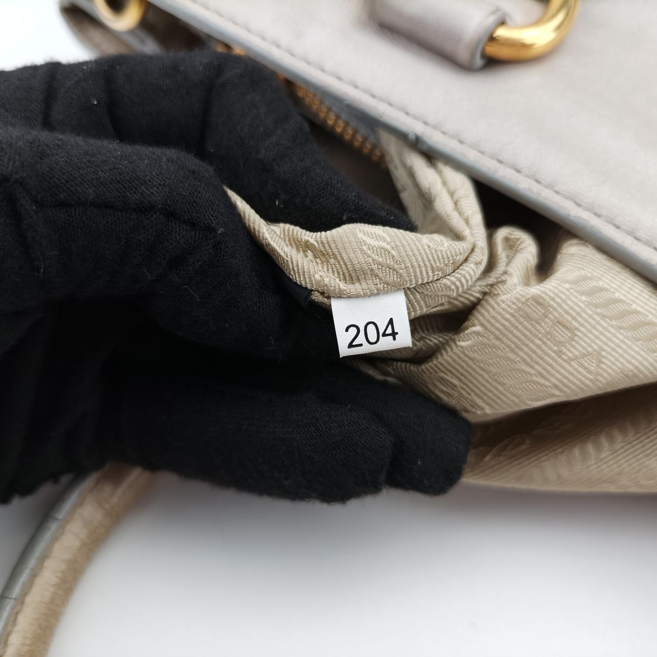 Vitello Shine Argilla Beige Leather 204カーフシャインクレイ ベージュ レザー 204
