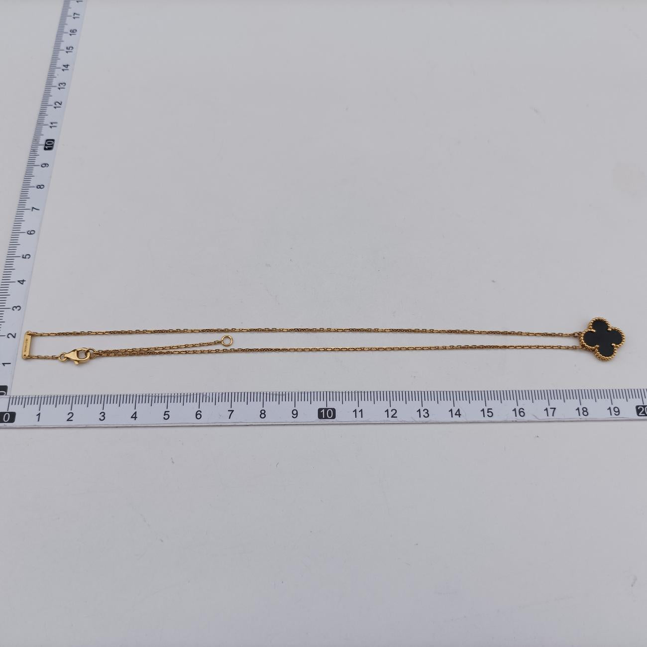 Vintage Alhambra onyxBlack×goldenAU750ARA45800JE319935ヴィンテージ アルハンブラ オニキスブラック×ゴールドAU750ARA45800JE319935