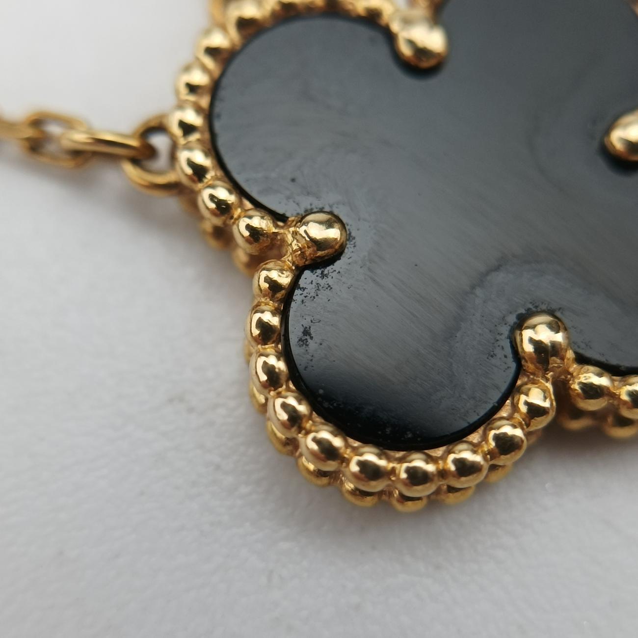 Vintage Alhambra onyxBlack×goldenAU750ARA45800JE319935ヴィンテージ アルハンブラ オニキスブラック×ゴールドAU750ARA45800JE319935