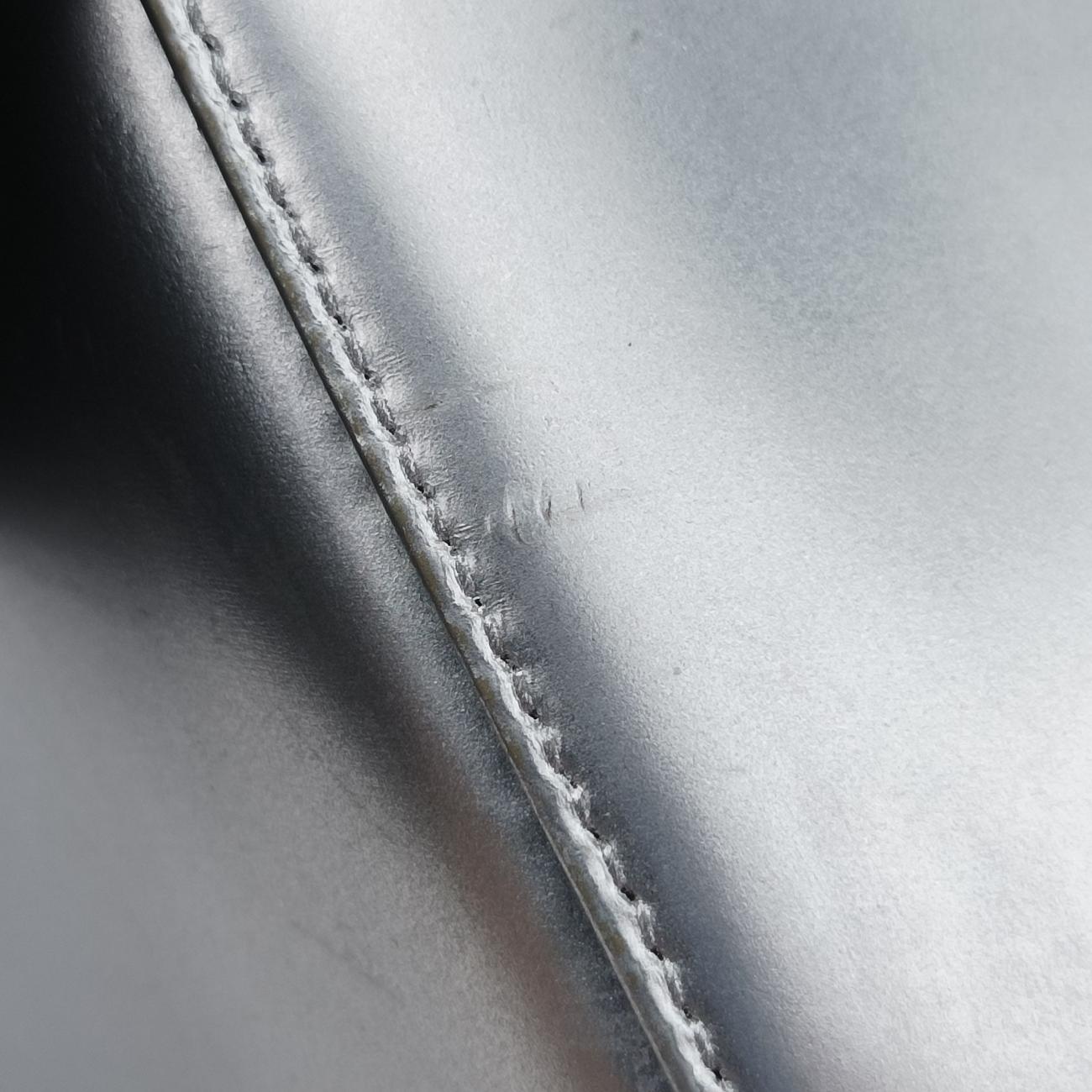 Lady DiorSilverLeather21-MA-0173レディディオールシルバーレザー21-MA-0173