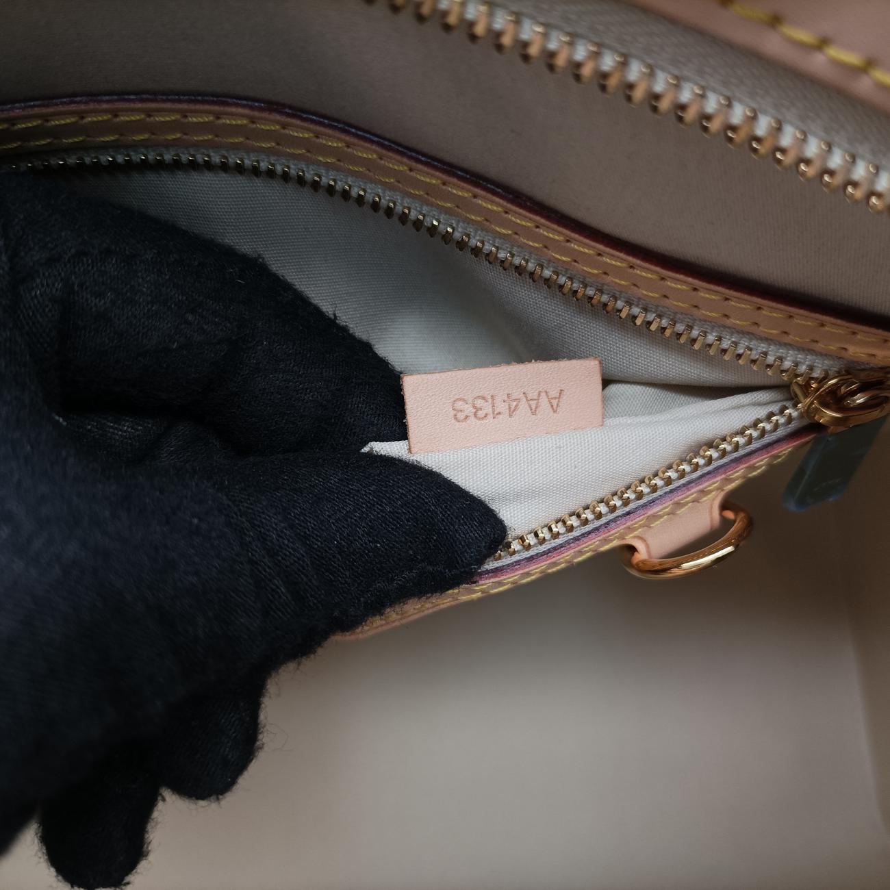 Brea MMDunneVernisM90180AA4133ブレアMMデュンヌヴェルニM90180AA4133