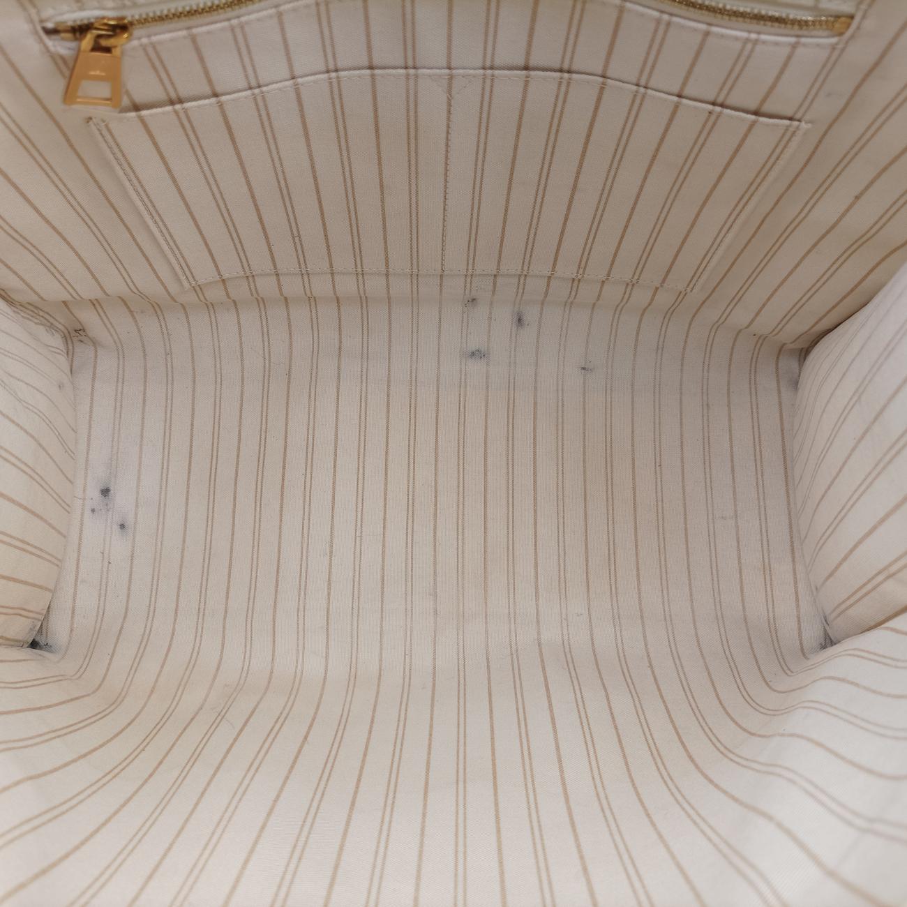 On The Go GMIVOIRE×brown×MulticolorMonogram GiantM44675FL3169オンザゴーGMイヴォワール×ブラウン×マルチモノグラム ジャイアントM44675FL3169