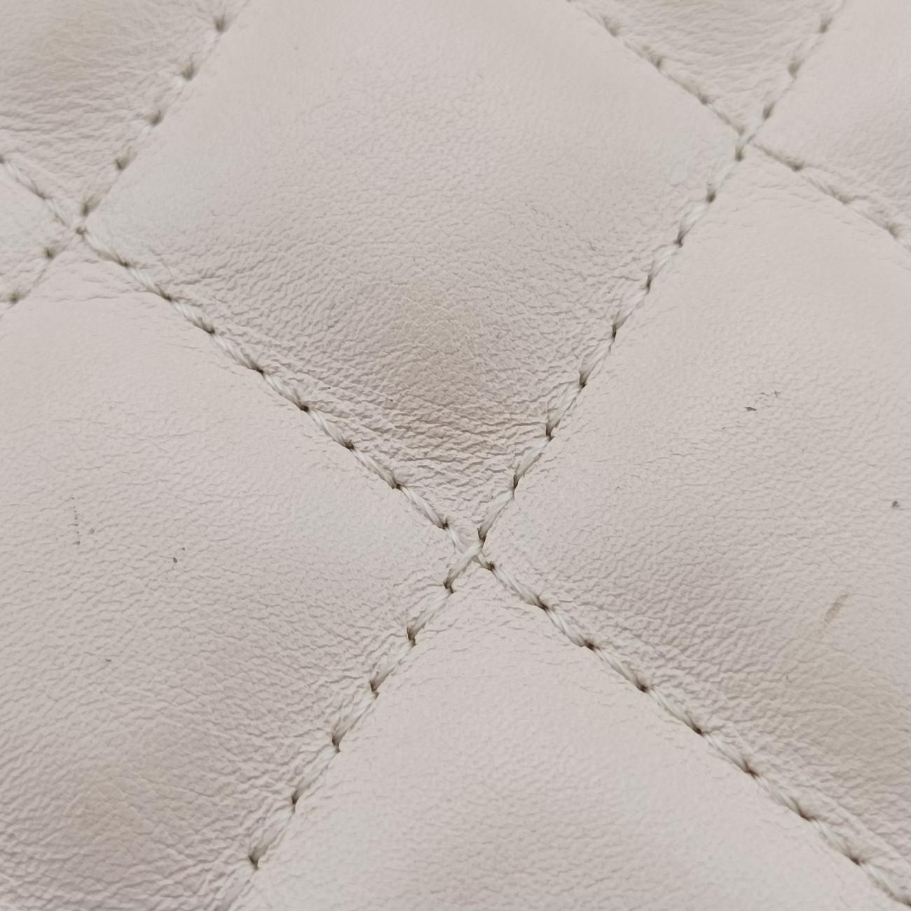 Matelasse RoundBeigecaviar skinAP105029311931マトラッセ ラウンドベージュキャビアスキンAP105029311931