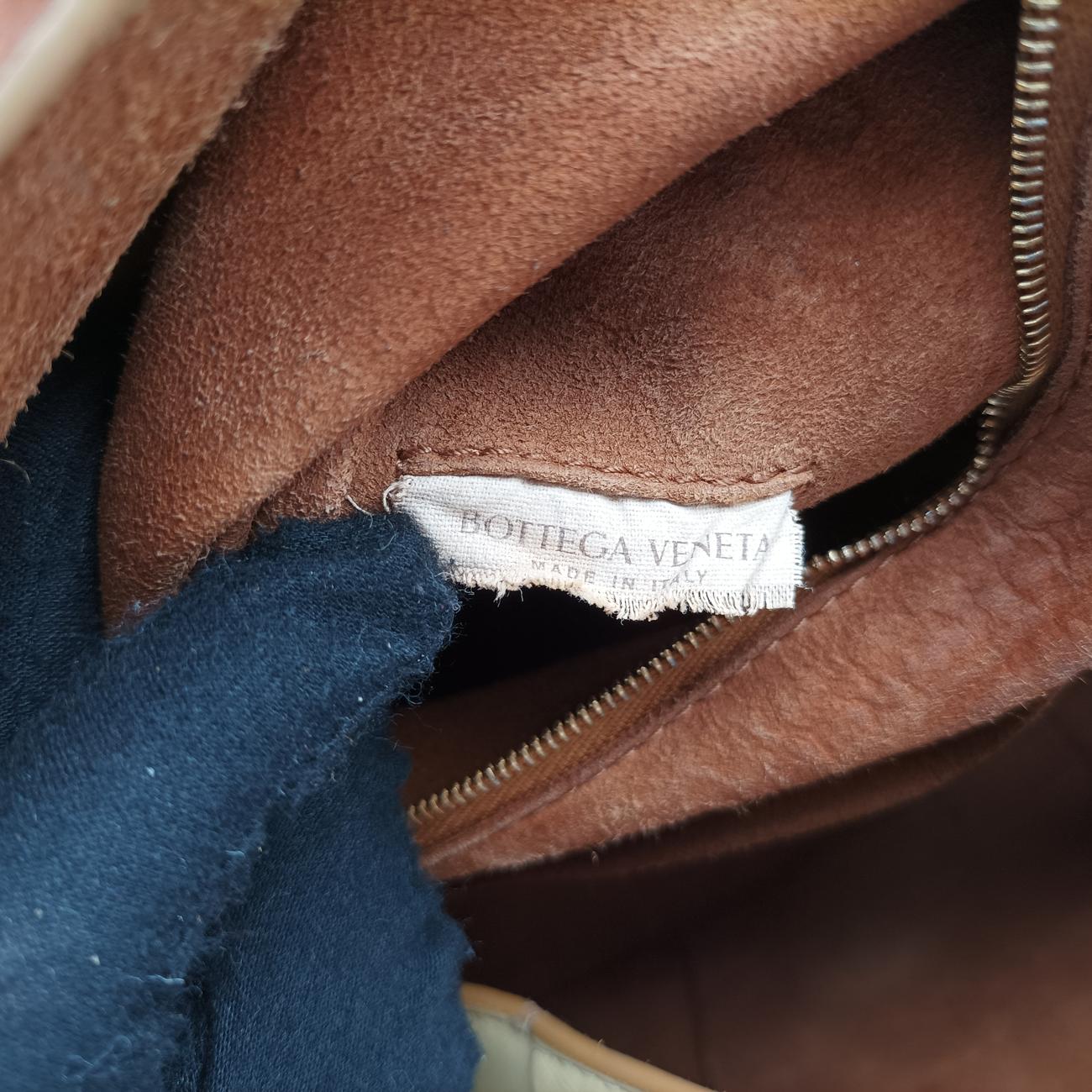 The ArcoBeigeleatherB09075191Aザ アルコベージュレザーB09075191A