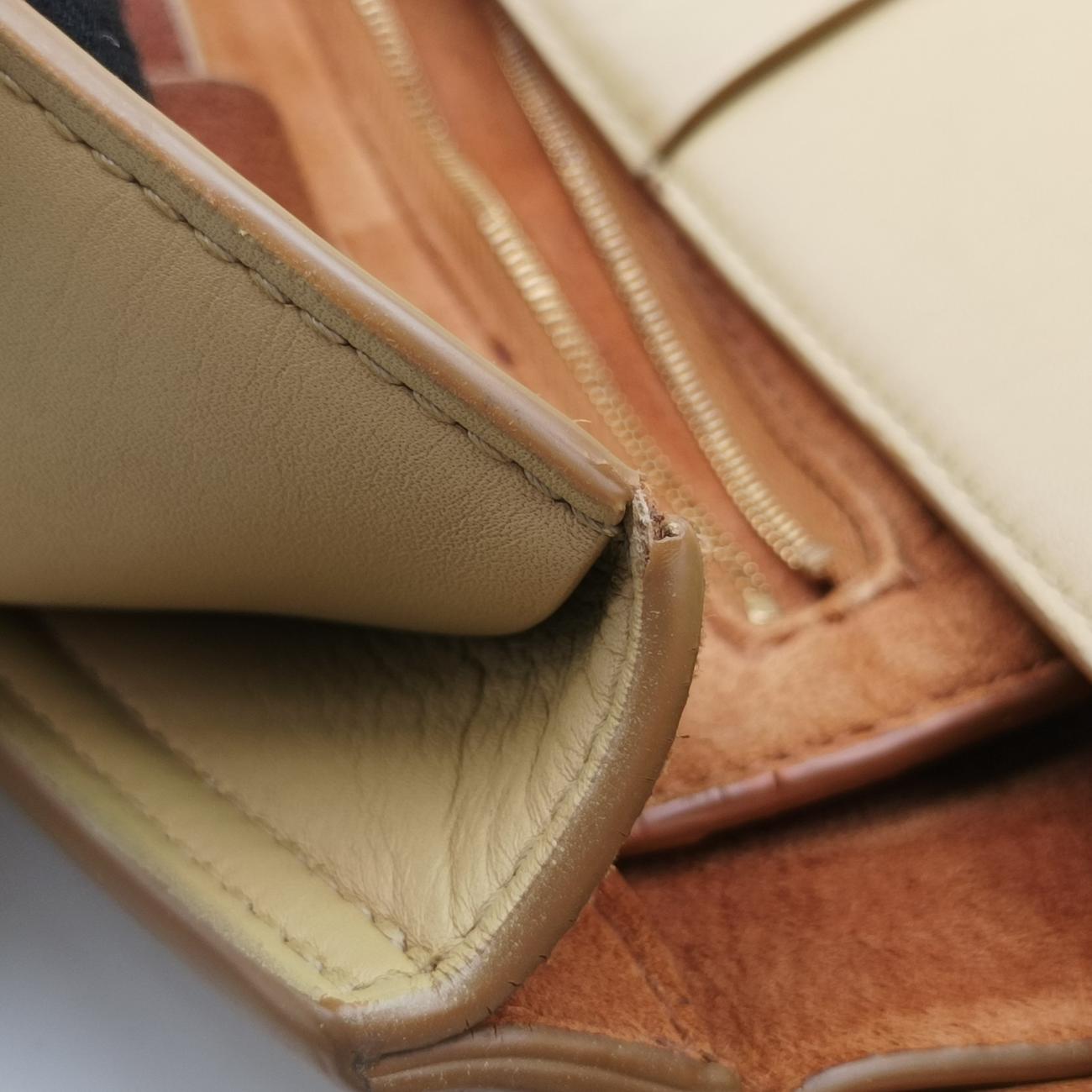 The ArcoBeigeleatherB09075191Aザ アルコベージュレザーB09075191A