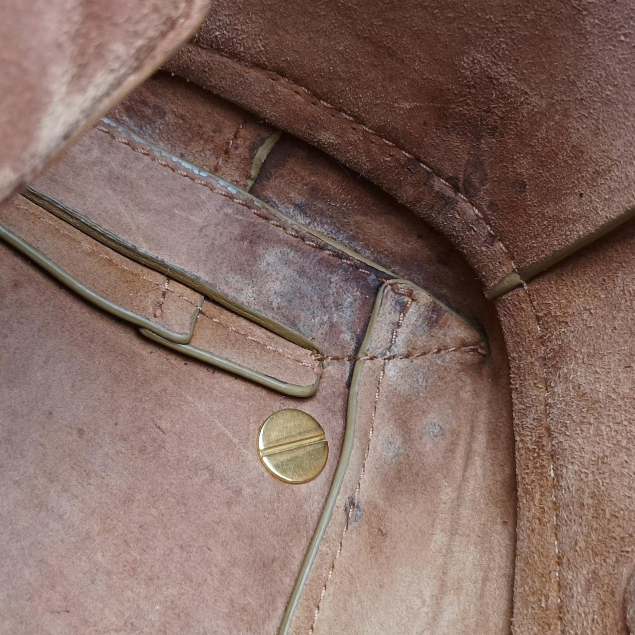 The ArcoBeigeleatherB09075191Aザ アルコベージュレザーB09075191A