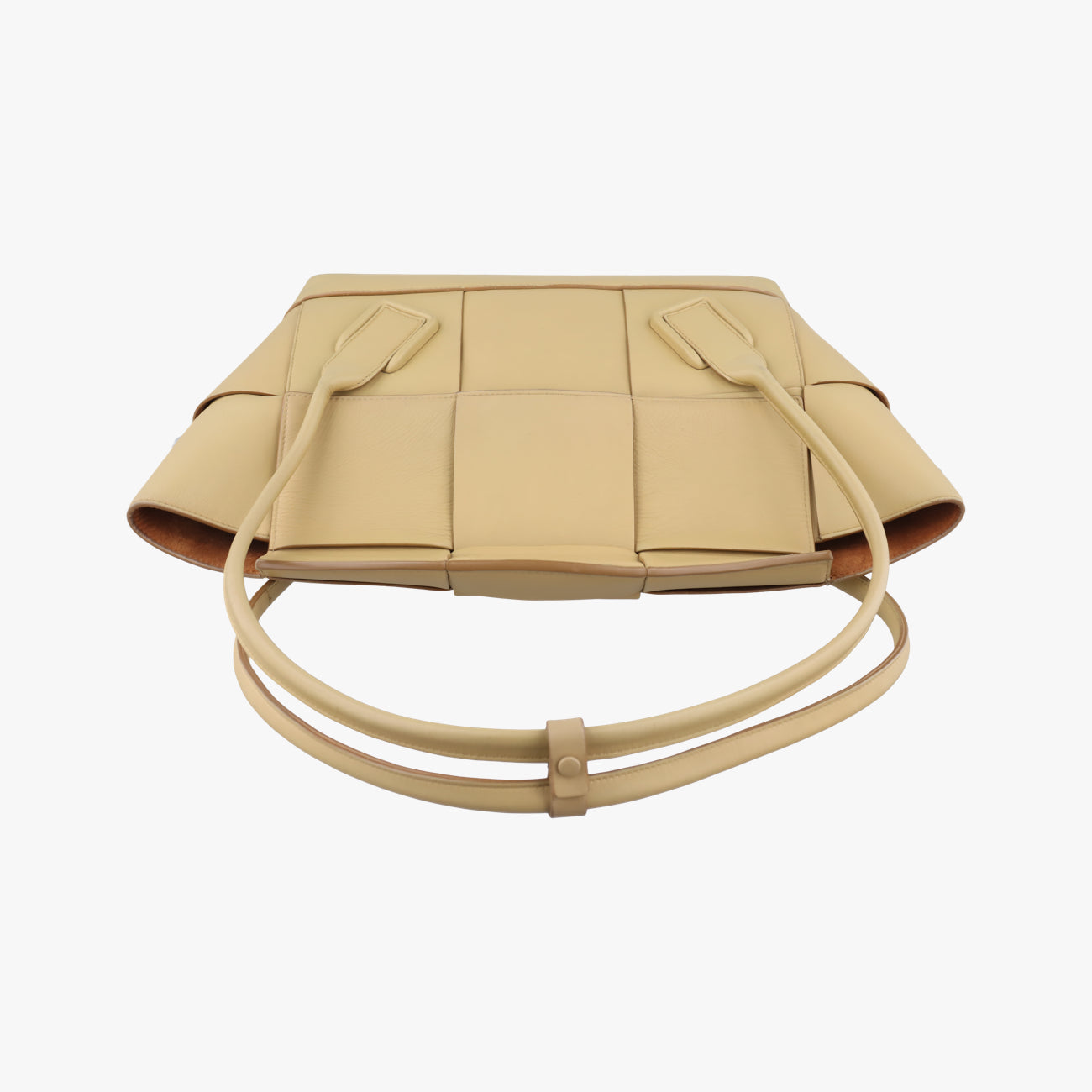 The ArcoBeigeleatherB09075191Aザ アルコベージュレザーB09075191A