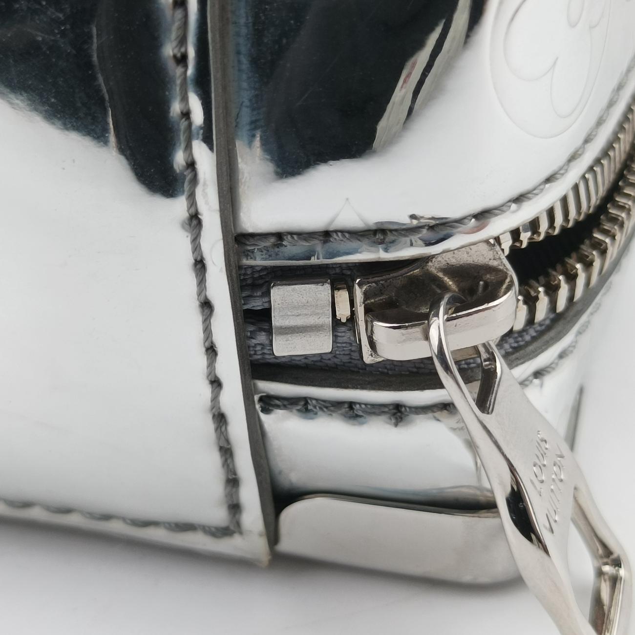 Monogram Mirror Handle Soft TrunkSilverVernisM45885ICチップモノグラム ミラー ハンドル ソフトトランク 2021AWシルバーヴェルニM45885ICチップ