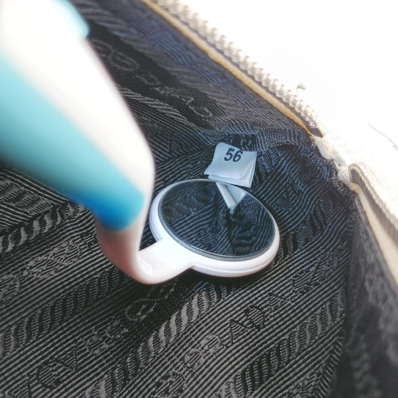 Triangle Logo PlateWhiteSAFFIANO Leather56 5トライアングル ロゴ プレートホワイトサフィアーノレザー56 5