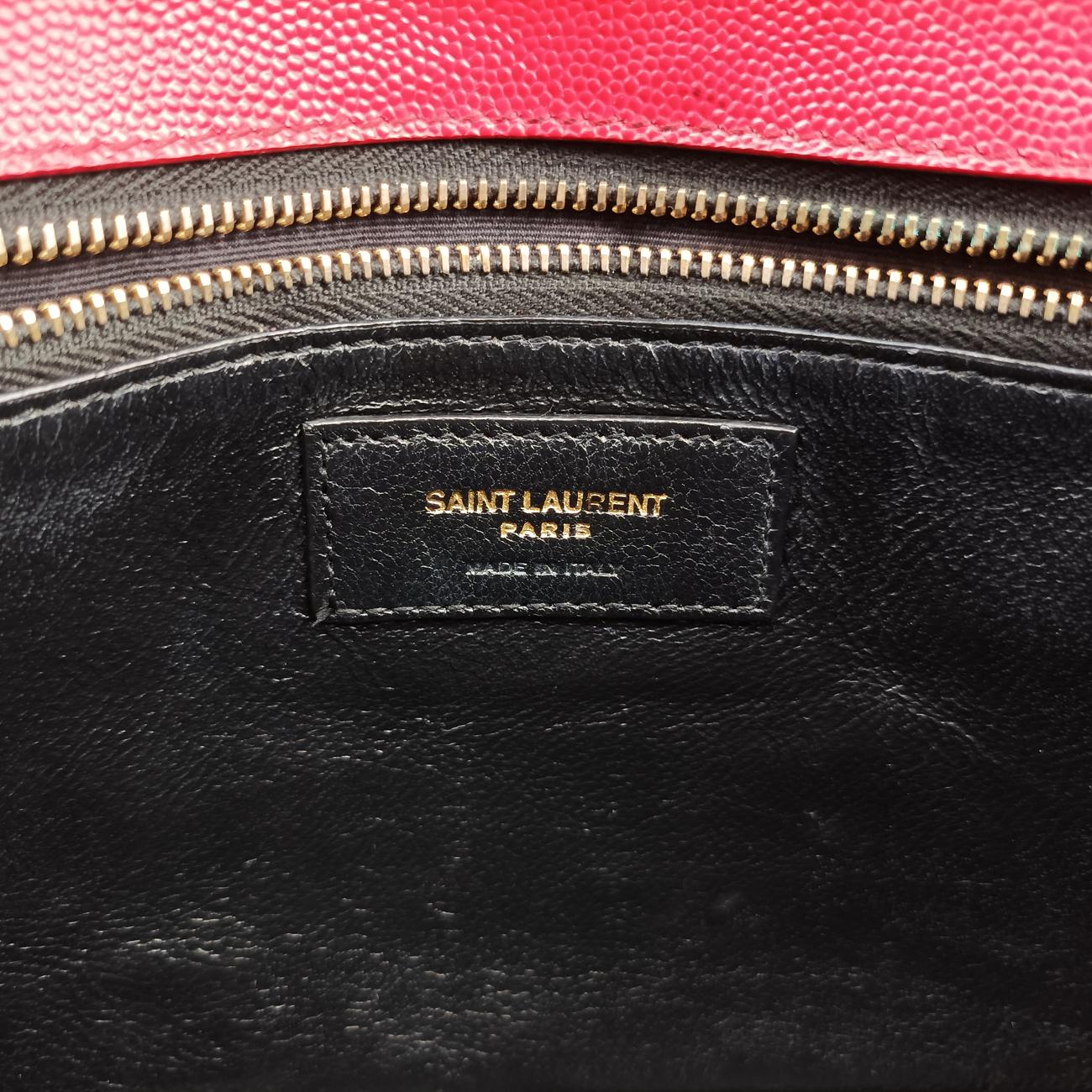 CASSANDRARedCaviar Skin532750PLB532750.0619カサンドラレッドキャビアスキン532750PLB532750.0619