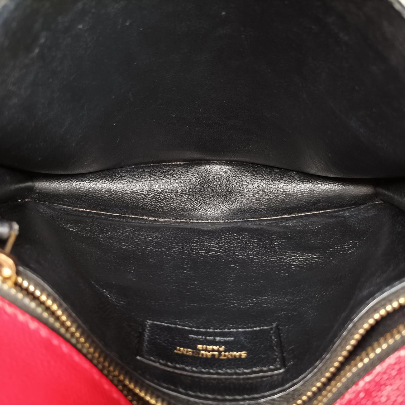 CASSANDRARedCaviar Skin532750PLB532750.0619カサンドラレッドキャビアスキン532750PLB532750.0619