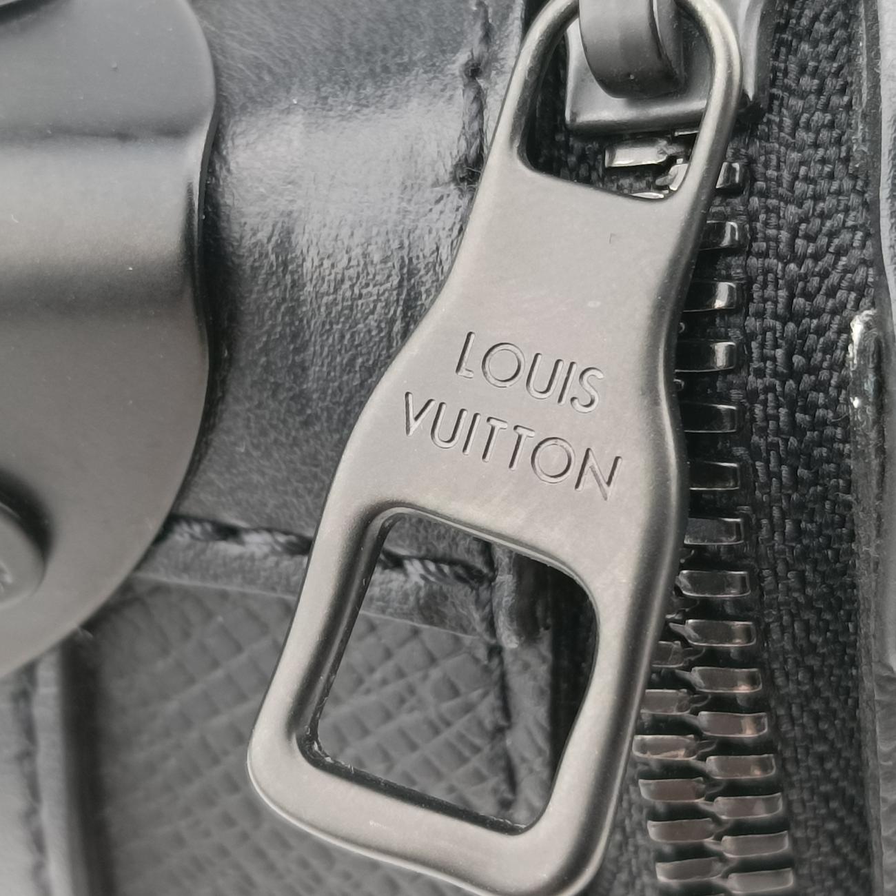 Soft TrunkBlack x RainbowTaigaM30341DU2189ソフトトランク 2019AWブラック×レインボータイガM30341DU2189