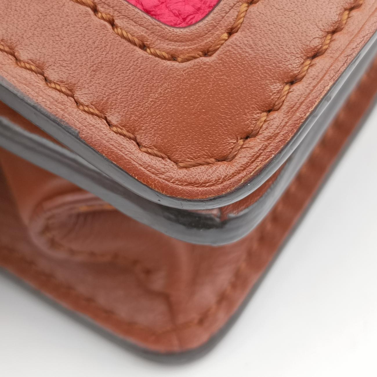 DAUPHINE MMScarlet Red×Panama BeigeTaurillon leatherM53830GI0149ドーフィーヌMMパナマスカーレットトリヨンレザーM53830GI0149