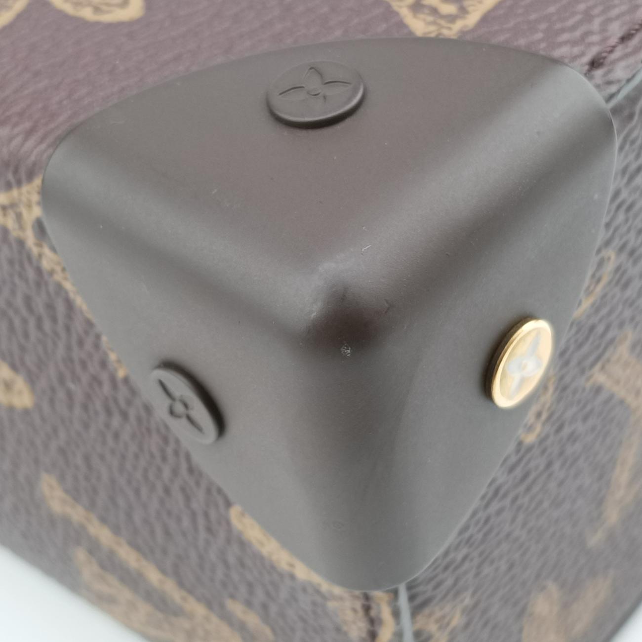Monogram (No. 7) Vertical Box TrunkBrownPVC coated canvasM59664ICチップモノグラム(N°7) ヴェルティカル ボックス トランクブラウン系PVCコーティングキャンバスM59664ICチップ