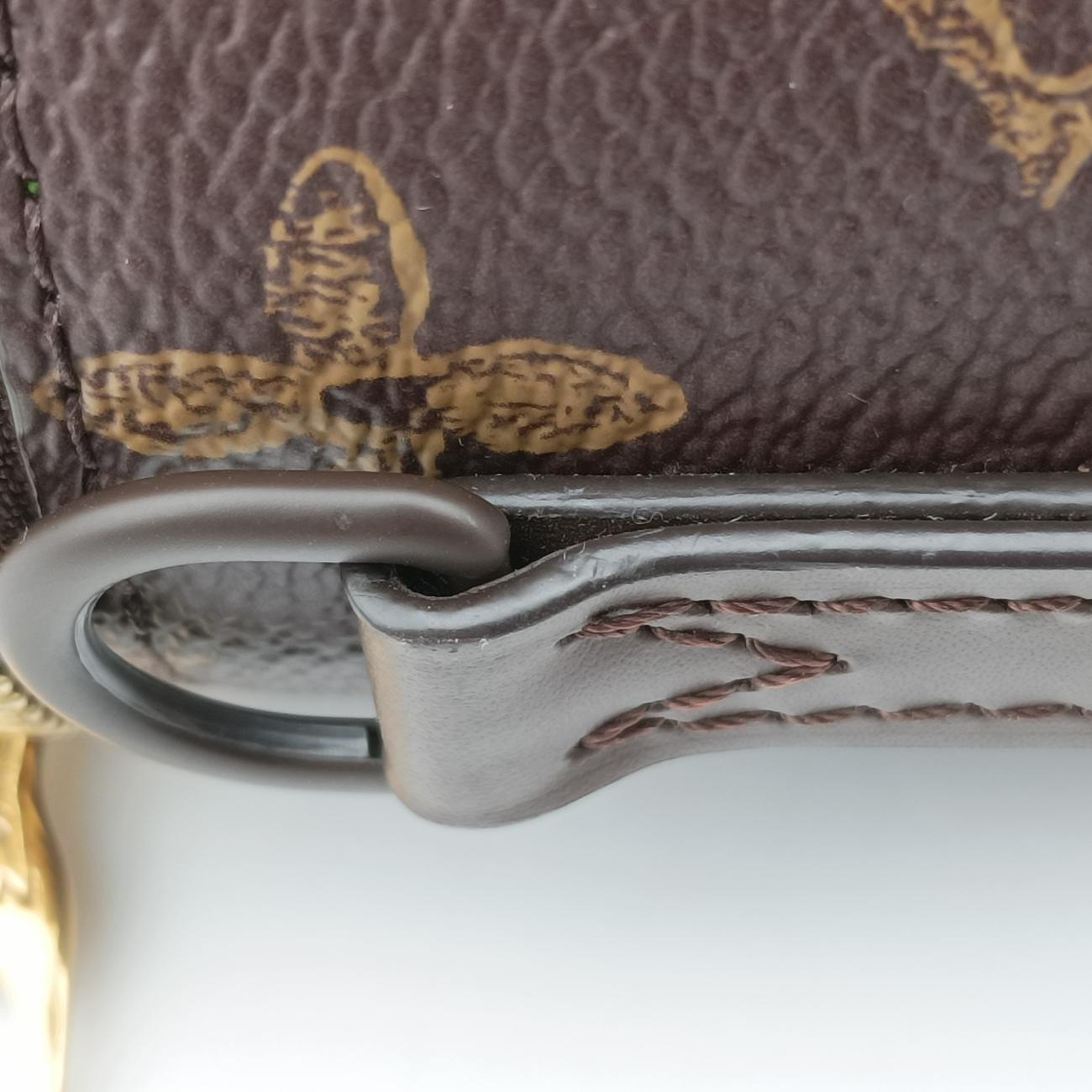 Monogram (No. 7) Vertical Box TrunkBrownPVC coated canvasM59664ICチップモノグラム(N°7) ヴェルティカル ボックス トランクブラウン系PVCコーティングキャンバスM59664ICチップ