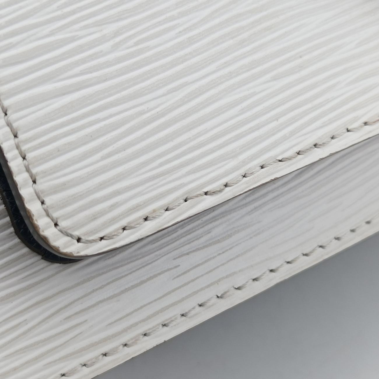 Neo MonceauWhiteEpiM55392SR2199ネオ モンソーホワイトエピM55392SR2199