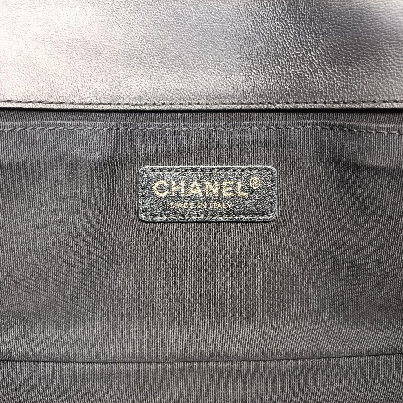 BOY CHANELwhite×MulticolourlambskinA6708621773364ボーイシャネルホワイト×マルチカラーラムスキンA6708621773364