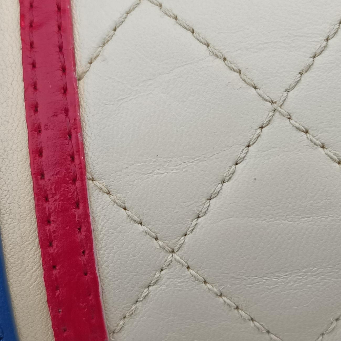 BOY CHANELwhite×MulticolourlambskinA6708621773364ボーイシャネルホワイト×マルチカラーラムスキンA6708621773364