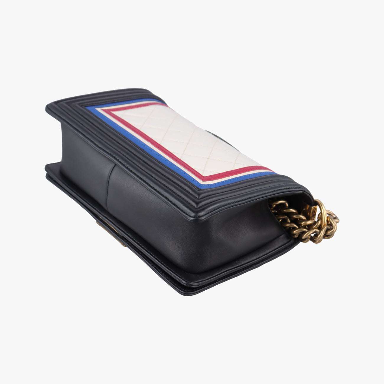 BOY CHANELwhite×MulticolourlambskinA6708621773364ボーイシャネルホワイト×マルチカラーラムスキンA6708621773364