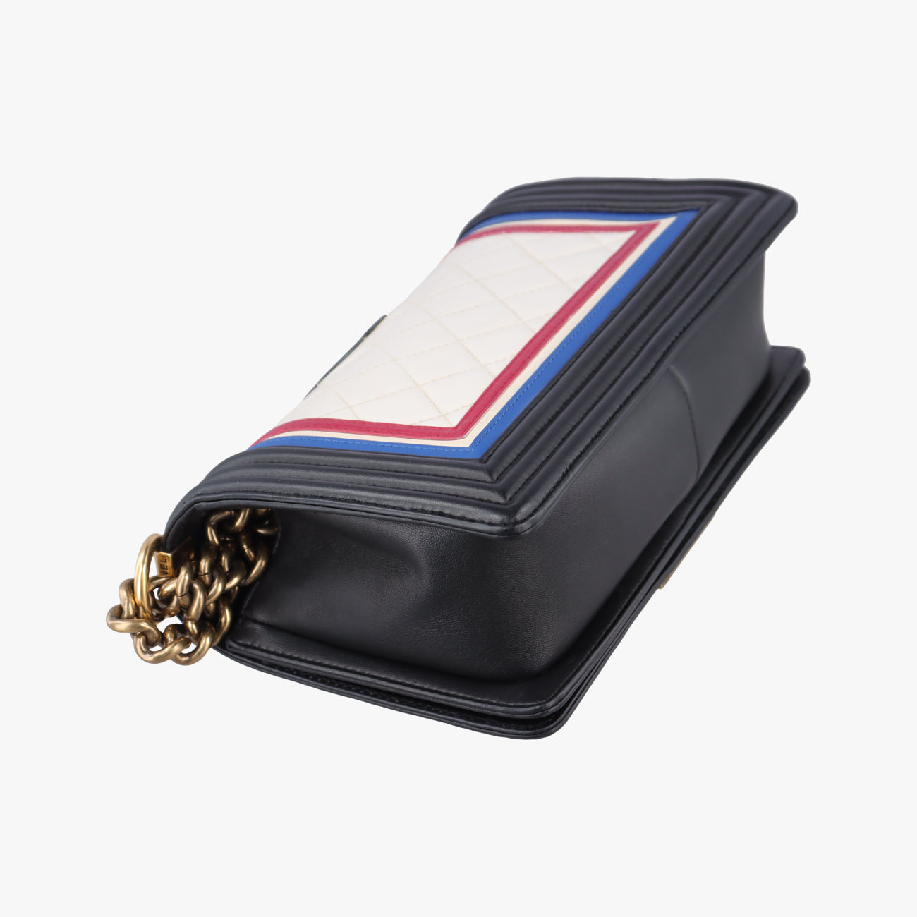 BOY CHANELwhite×MulticolourlambskinA6708621773364ボーイシャネルホワイト×マルチカラーラムスキンA6708621773364