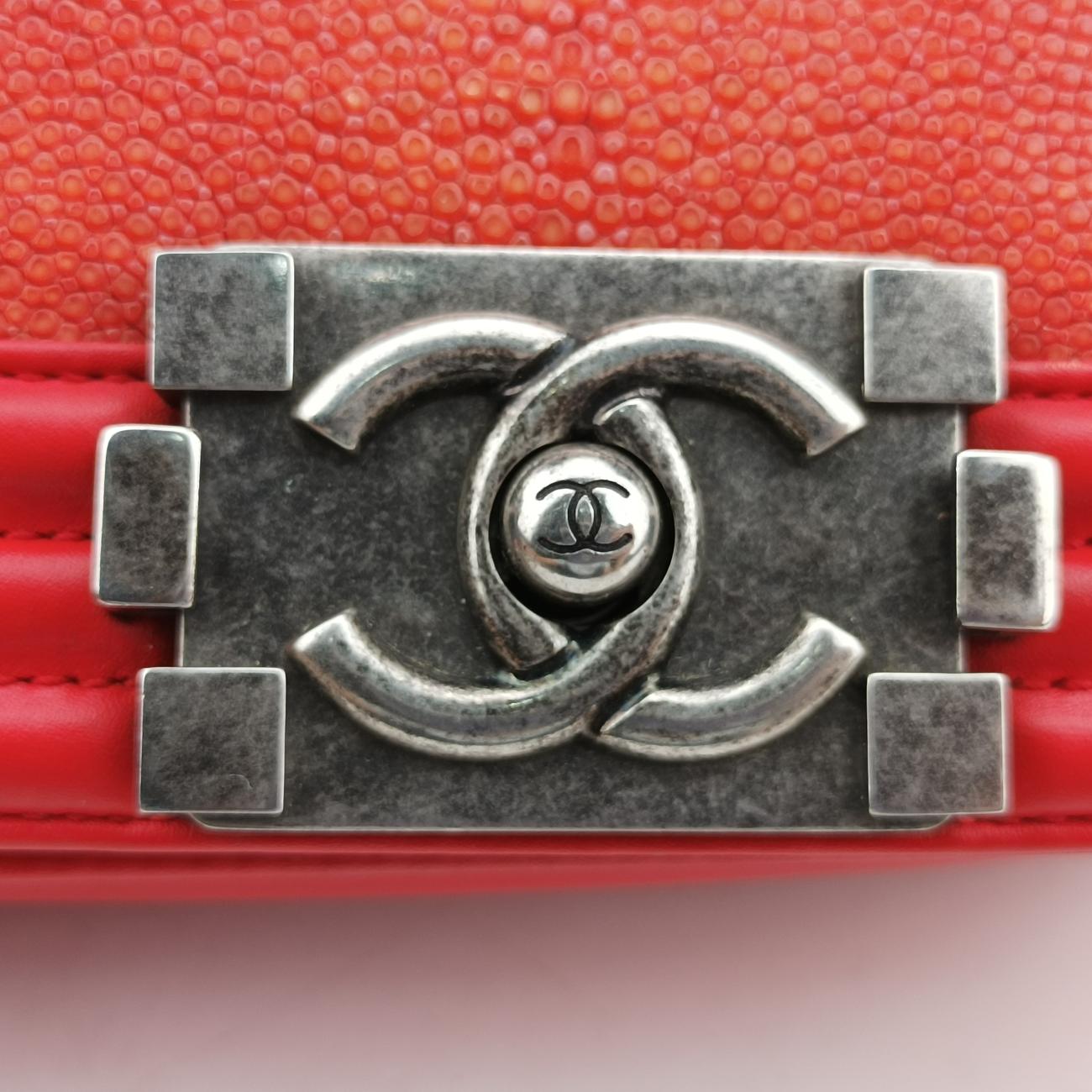 BOY CHANELRedStingray LeatherA6706318136877ボーイシャネルレッドスティングレイレザーA6706318136877