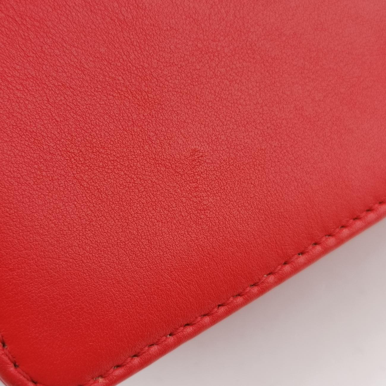 BOY CHANELRedStingray LeatherA6706318136877ボーイシャネルレッドスティングレイレザーA6706318136877