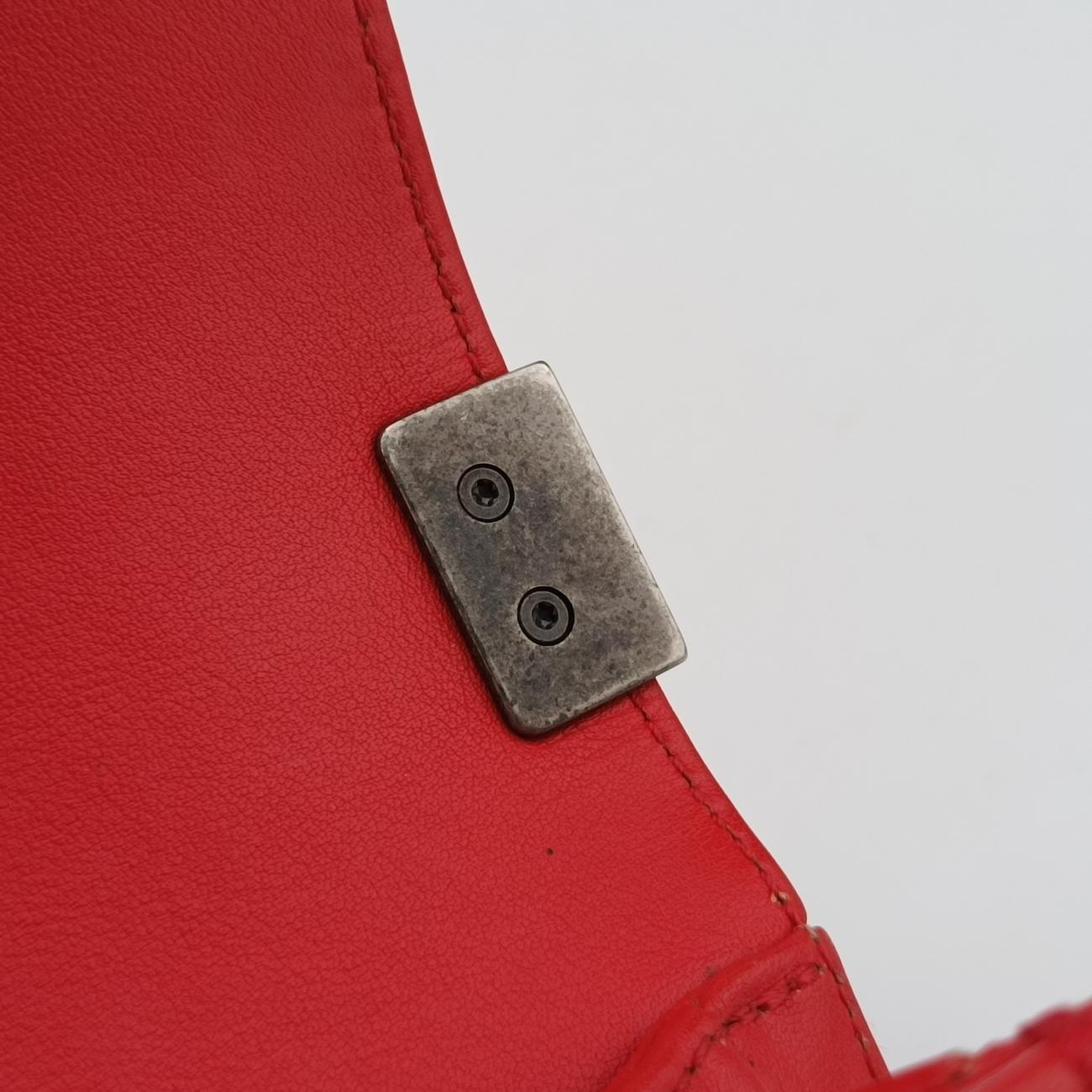 BOY CHANELRedStingray LeatherA6706318136877ボーイシャネルレッドスティングレイレザーA6706318136877