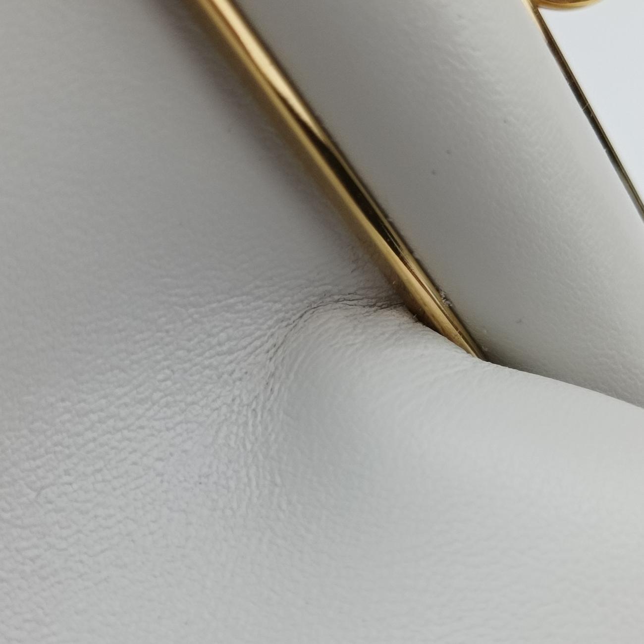 FirstWhiteLeather8BP1378BP137 ABVE 229.4093ファーストホワイトレザー8BP1378BP137 ABVE 229.4093