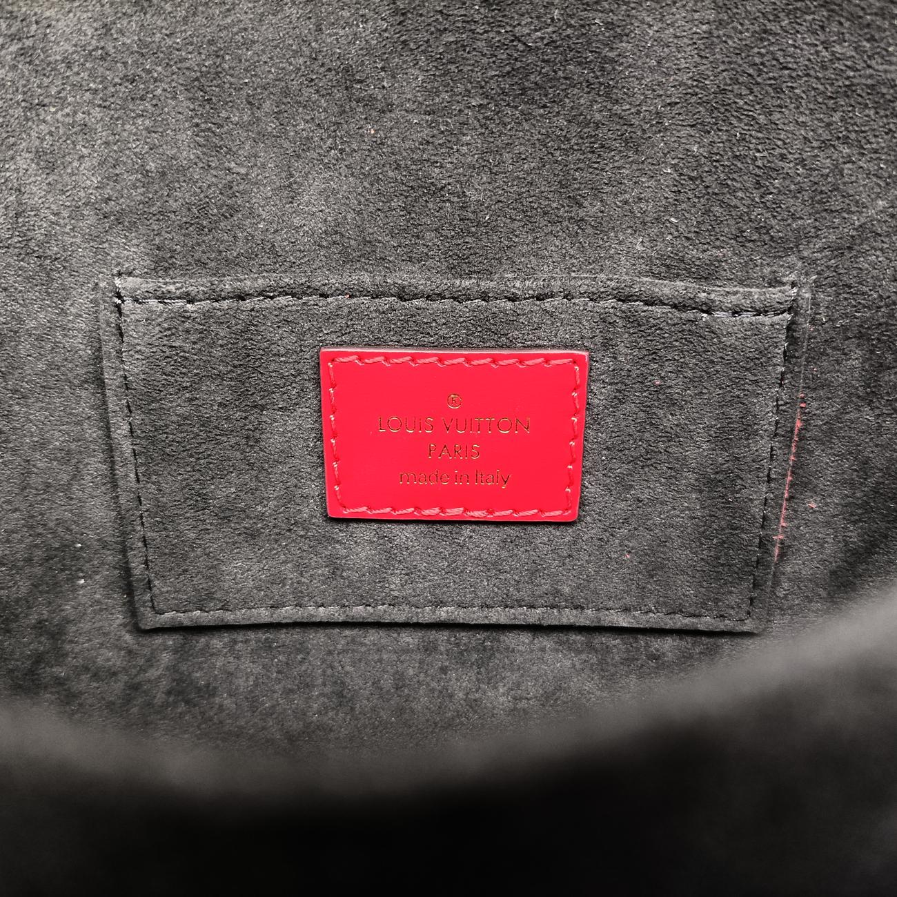 DAUPHINE miniRedVernisM90499FO1189ドーフィーヌミニレッドヴェルニM90499FO1189