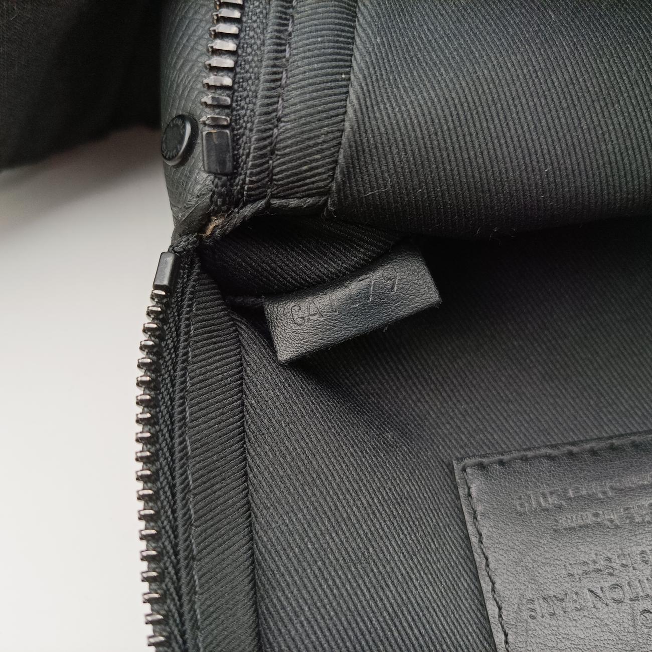 Danube Messengerblack×RAINBOWTaigaM30332CA1179ダヌーブメッセンジャーブラック×レインボータイガM30332CA1179