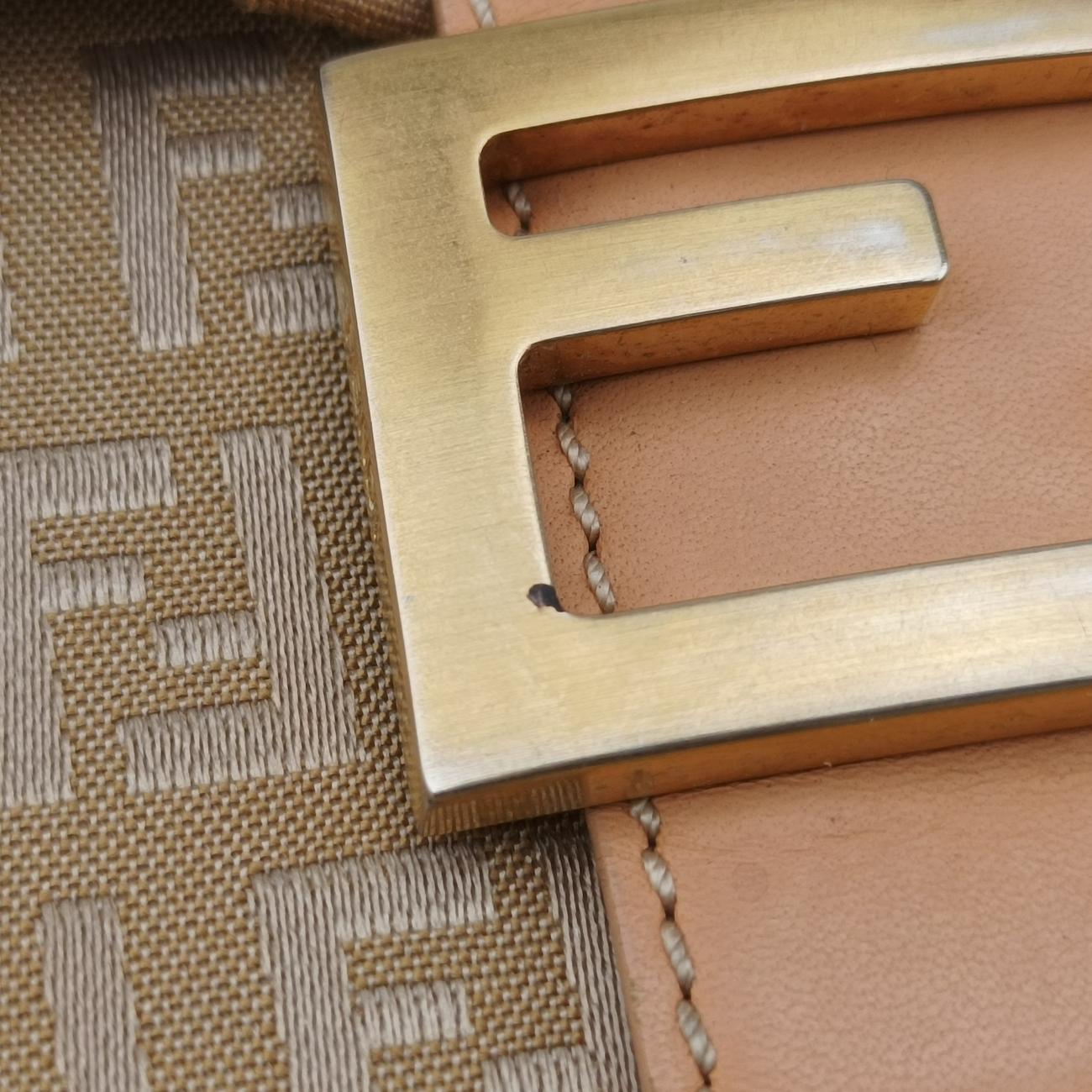 Baguette ZucchinoGoldencanvas x leather8BR001Lot number unknownマンマバケット ズッキーノ柄ゴールドキャンバス×レザー8BR001製番不明