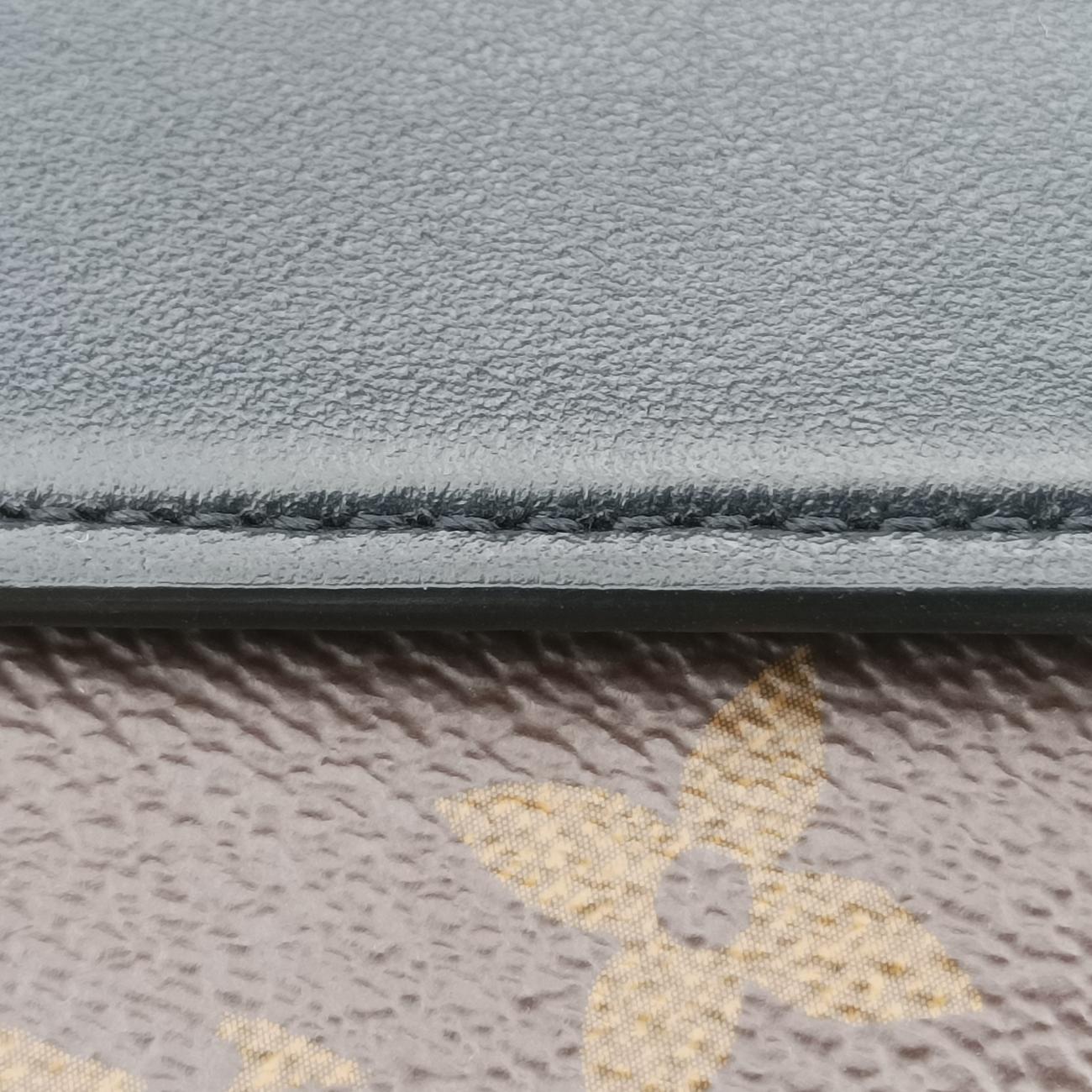 Padlock on strapBrown×Noir Monogram canvas×leatherM80559ICチップパドロックオンストラップモノグラム/ブラウン系×ノワールモノグラムキャンバス×カーフレザーM80559ICチップ