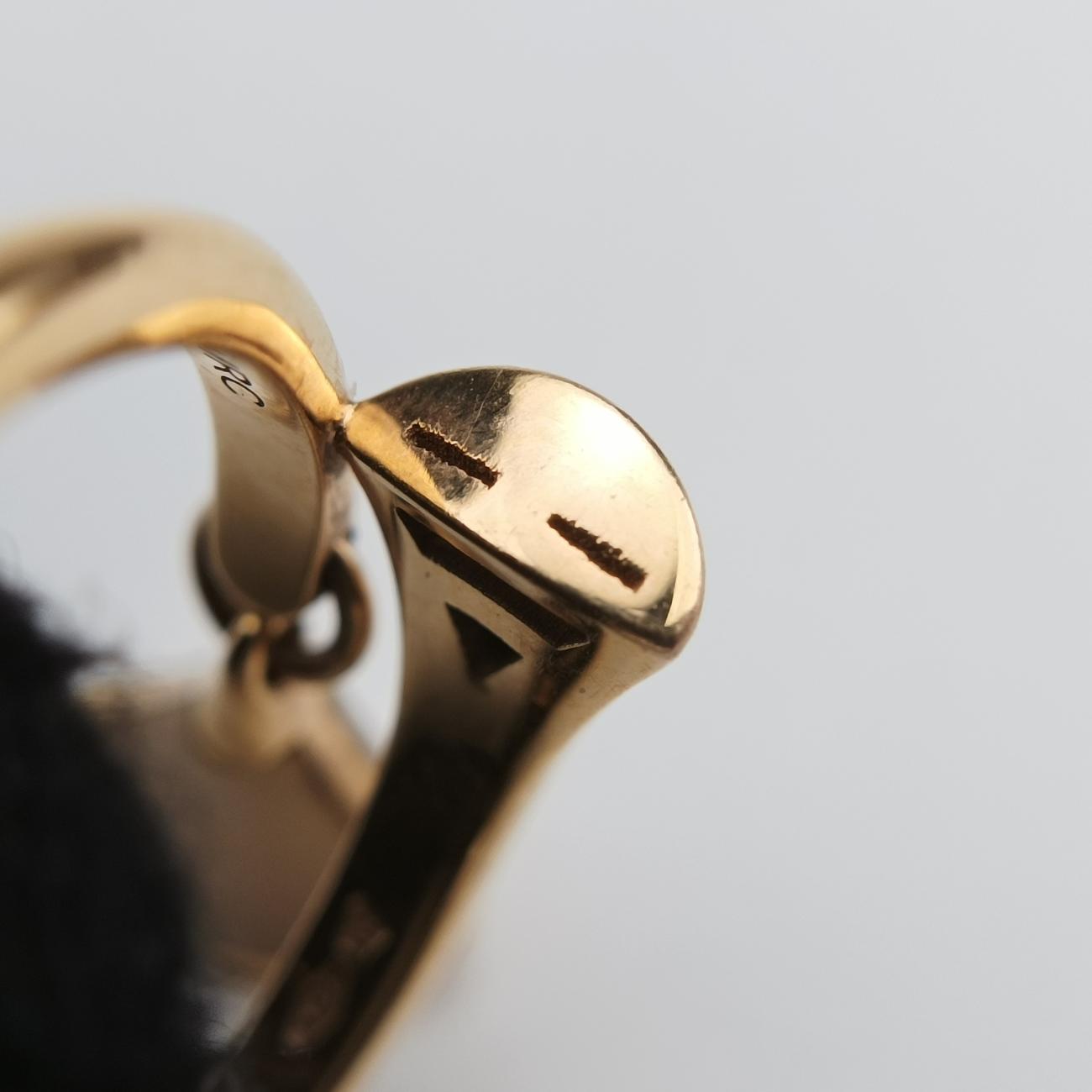 Diva DreamGolden×WhiteAU750350843E3FMRCディーヴァドリームゴールド×ホワイトAU750350843E3FMRC