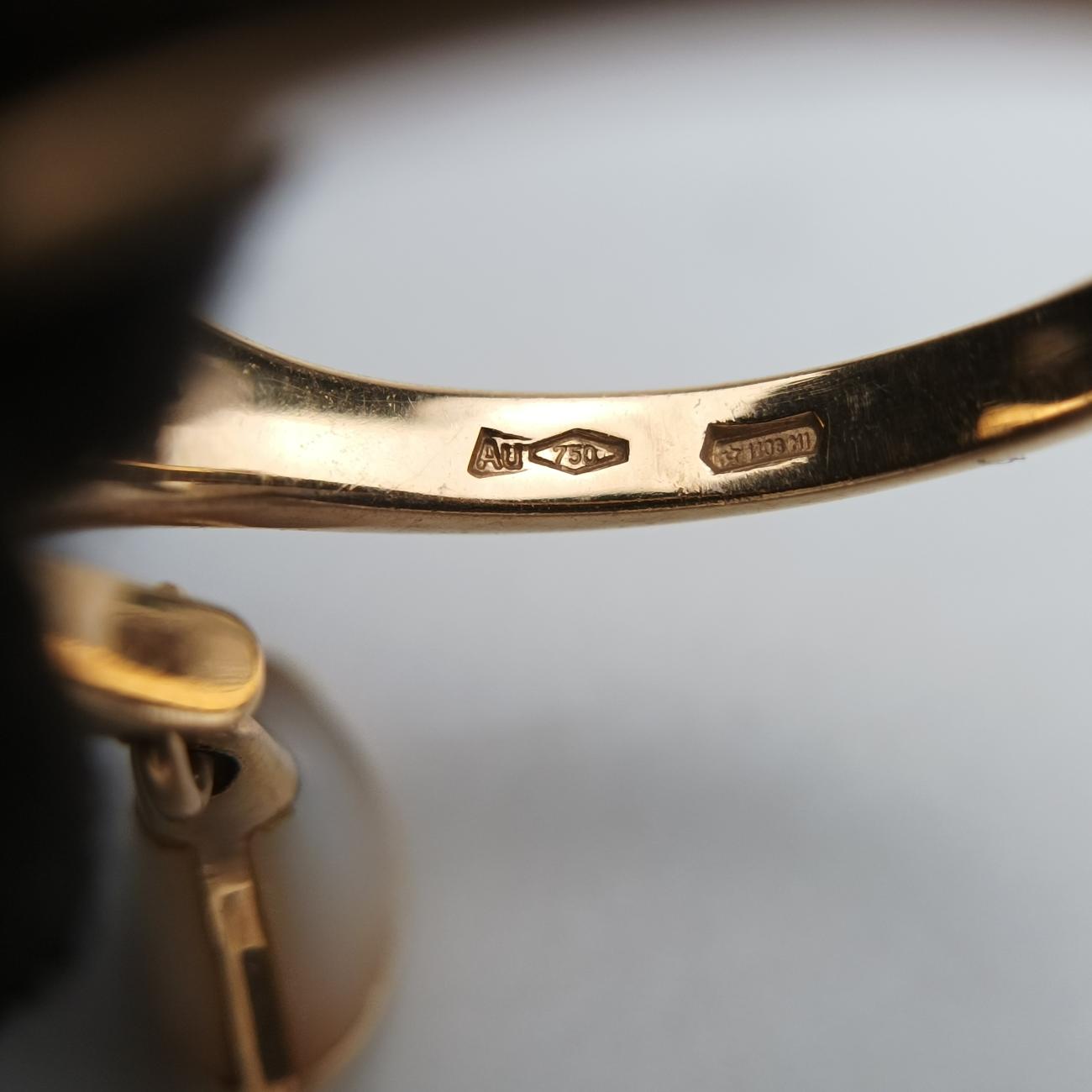 Diva DreamGolden×WhiteAU750350843E3FMRCディーヴァドリームゴールド×ホワイトAU750350843E3FMRC