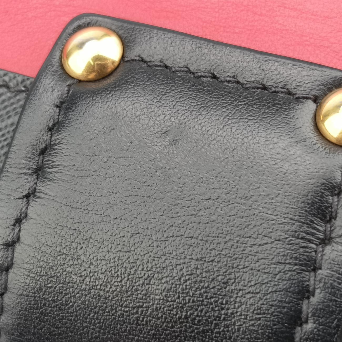 CahierRed x BlackLeather1BD04525カイエレッド×ブラックレザー1BD04525