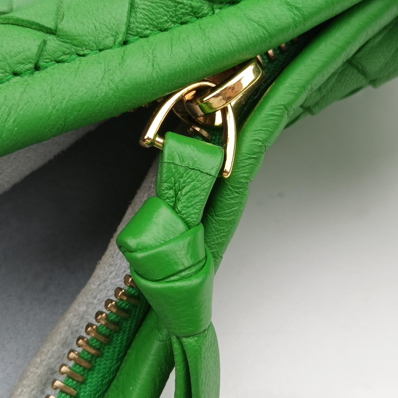 IntrecciatoGreenlambskin115653 V0013 3808イントレチャートグリーンラムスキン115653 V0013 3808