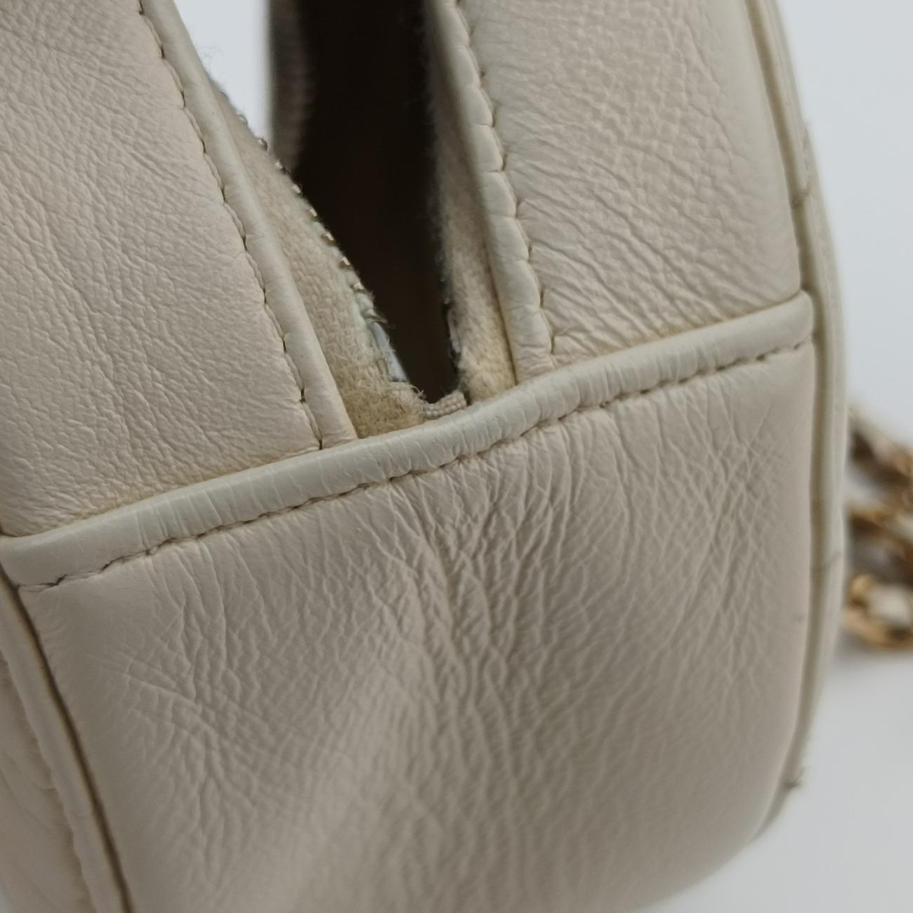 Matelasse RoundWhitelambskinAP144930989598マトラッセ ラウンドホワイトラムスキンAP144930989598