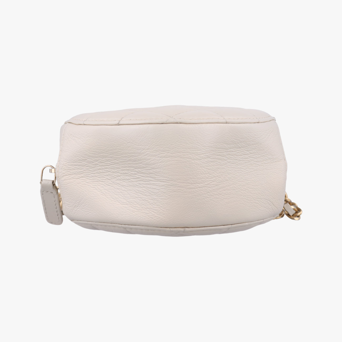 Matelasse RoundWhitelambskinAP144930989598マトラッセ ラウンドホワイトラムスキンAP144930989598